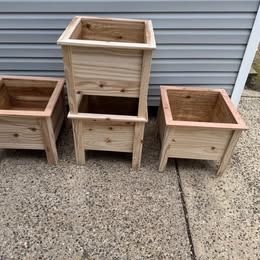 Handmade Cedar Planter Box 16″ X 16″ X 16″, view 2