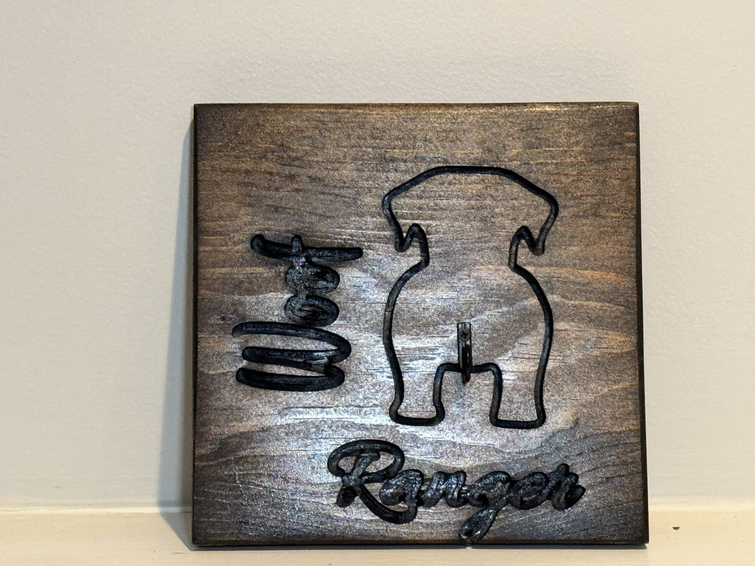 Personalized Dog Leash Holder with Rustic Design and Custom Name, view 4
