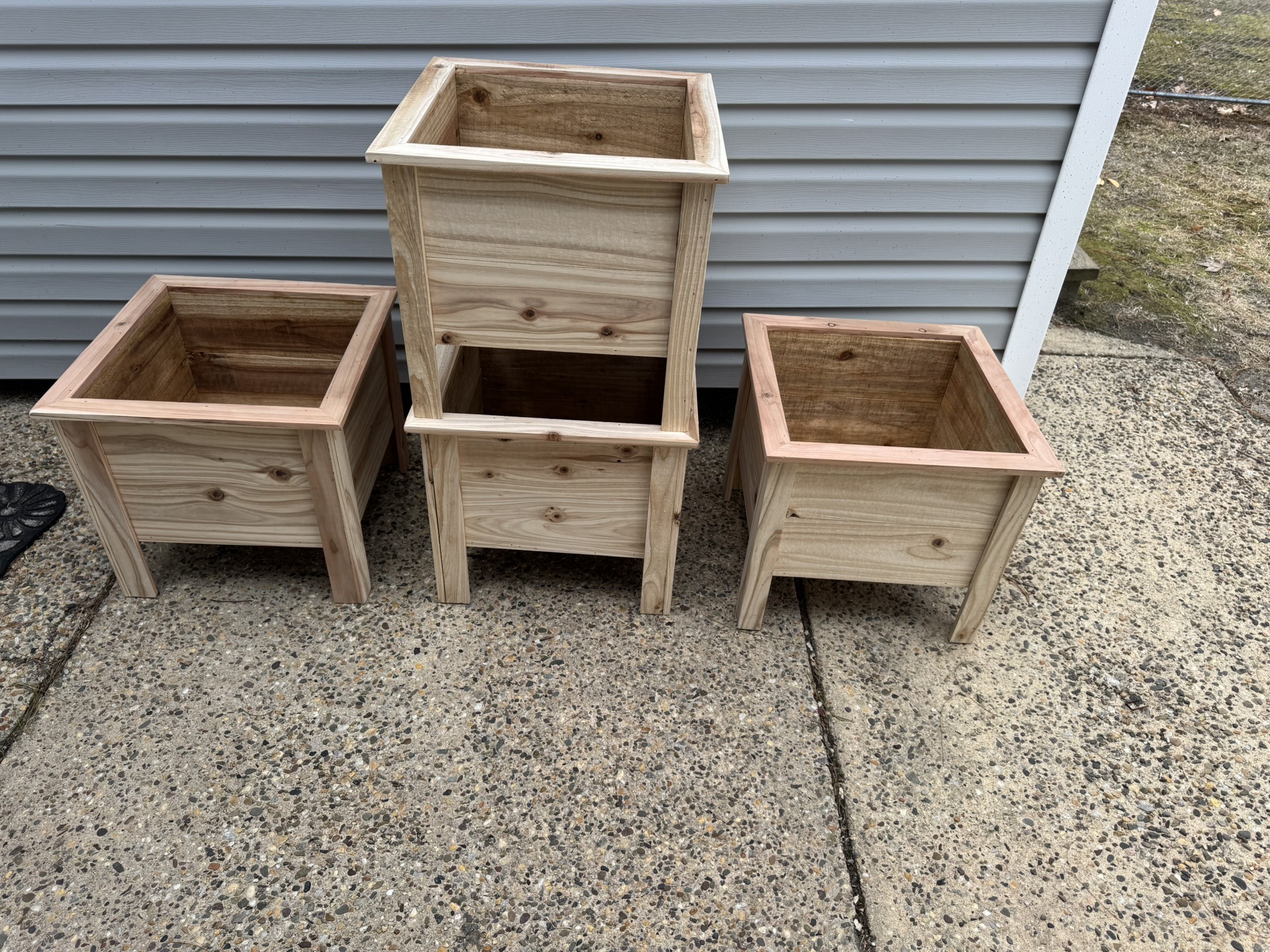 Handmade Cedar Planter Box 16″ X 16″ X 16″, view 3