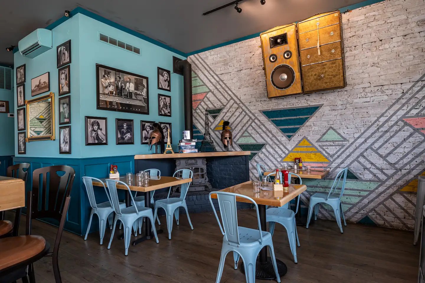 Mural and banquette inside Port & Park