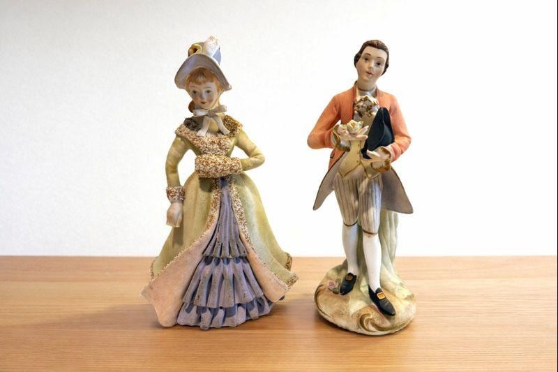 Lefton China Figurines – Victorian Couple KW457 – Hand Painted Porcelain, Made in Japan, view 1