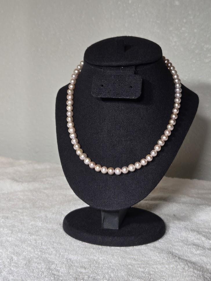 Classic Cultured Freshwater Pearl Necklace – Soft Pink Round Pearls, Knotted 18" Strand