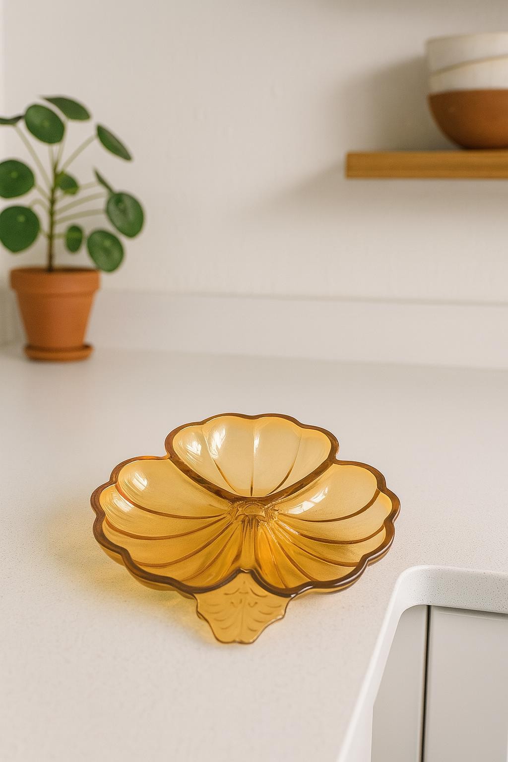 Vintage Jeannette Glass Amber Clover Divided Relish Dish – Depression Glass Leaf Tray