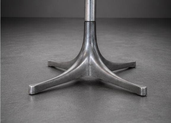 George Nelson for Herman Miller – Mid-Century Modern Round Low Pedestal Table, view 3