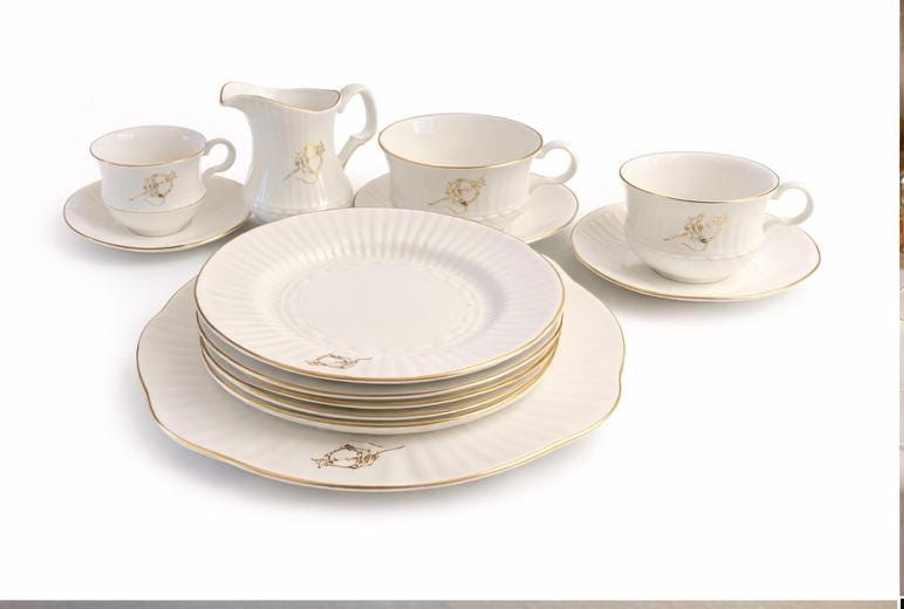 Vintage Tea Set, Royal Tara Fine Bone China with Gold Rim from Ireland, view 2