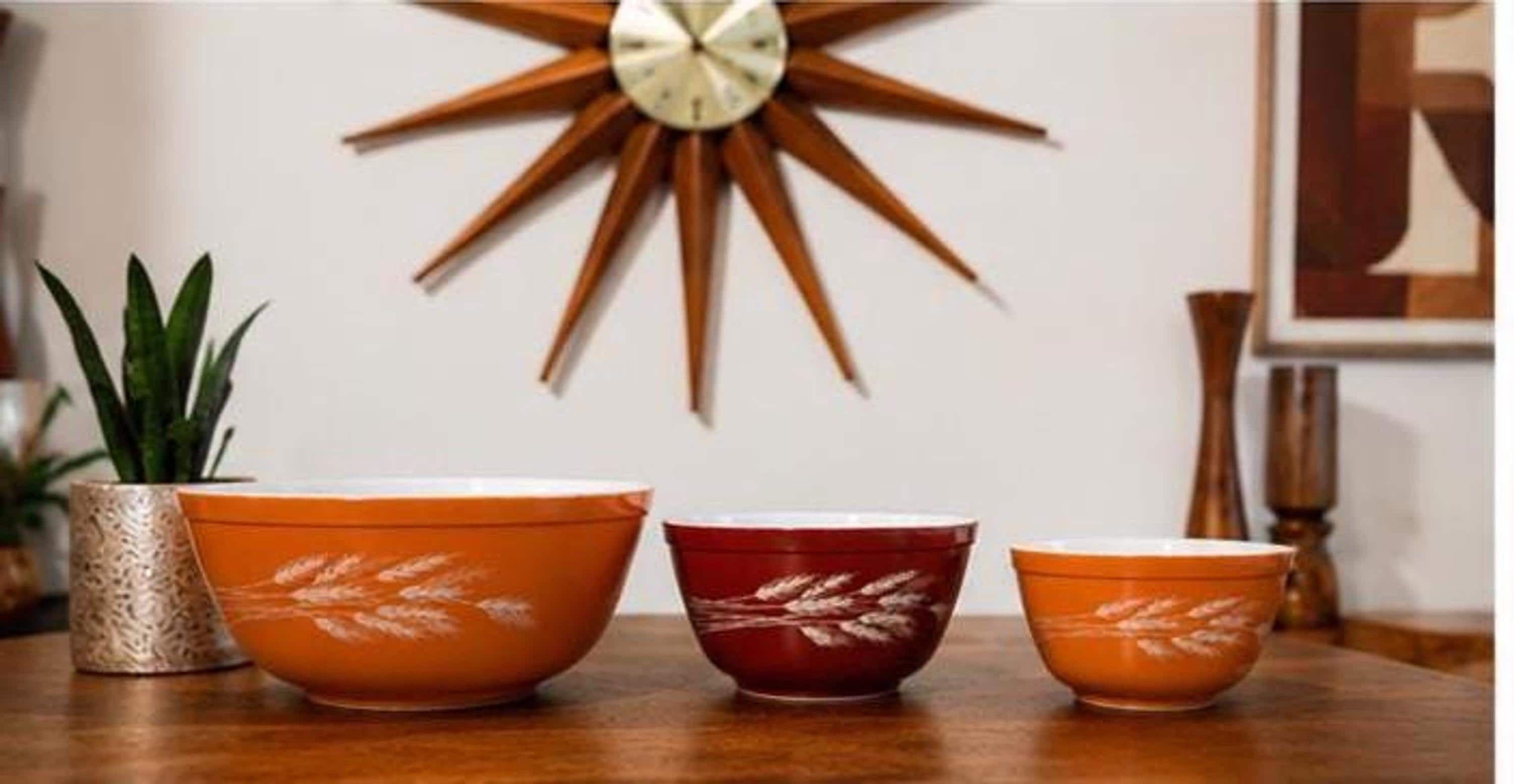 Vintage Pyrex Autumn Harvest Nesting Bowl Set | Orange Brown Wheat Pattern, view 4