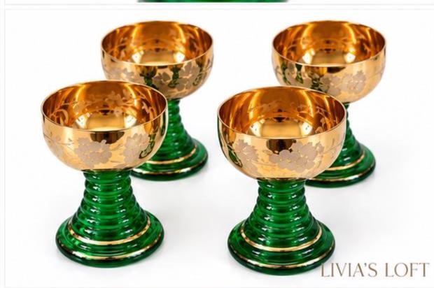 Vintage West German Green Glass Liqueur Glasses, Set of 4, Gold Gilt Rim, Hand Cut Etched Floral, Stuttgart Souvenir, Mid Century Barware, view 5