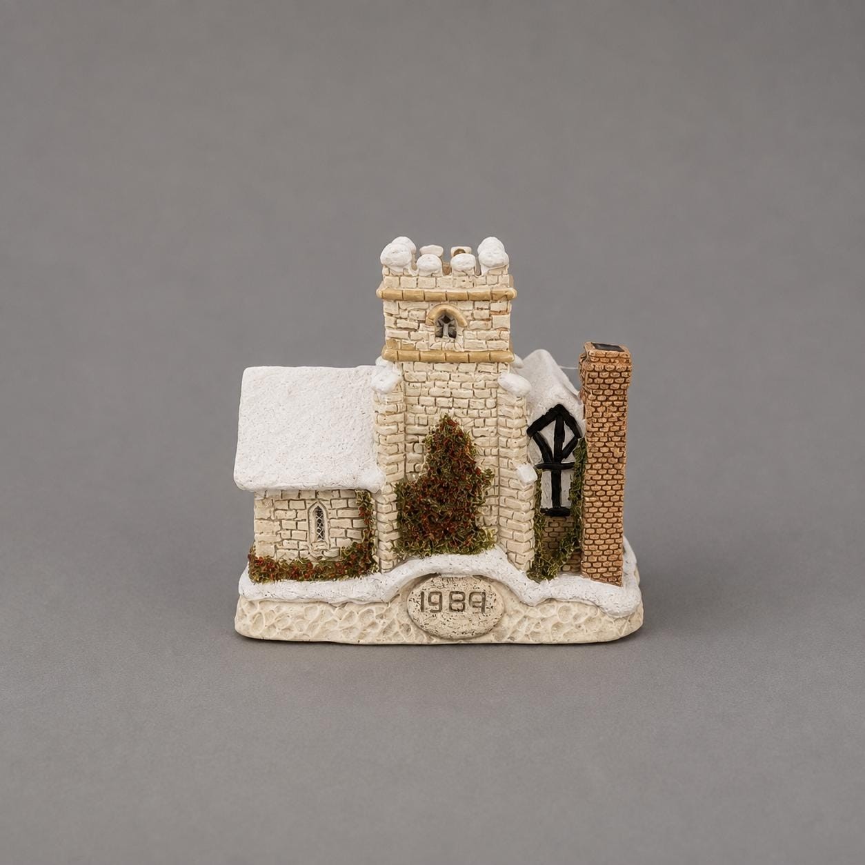 Vintage David Winter A Christmas Carol Cottage Ornament | John Hine Studios Dickens Christmas Village Miniature, view 3