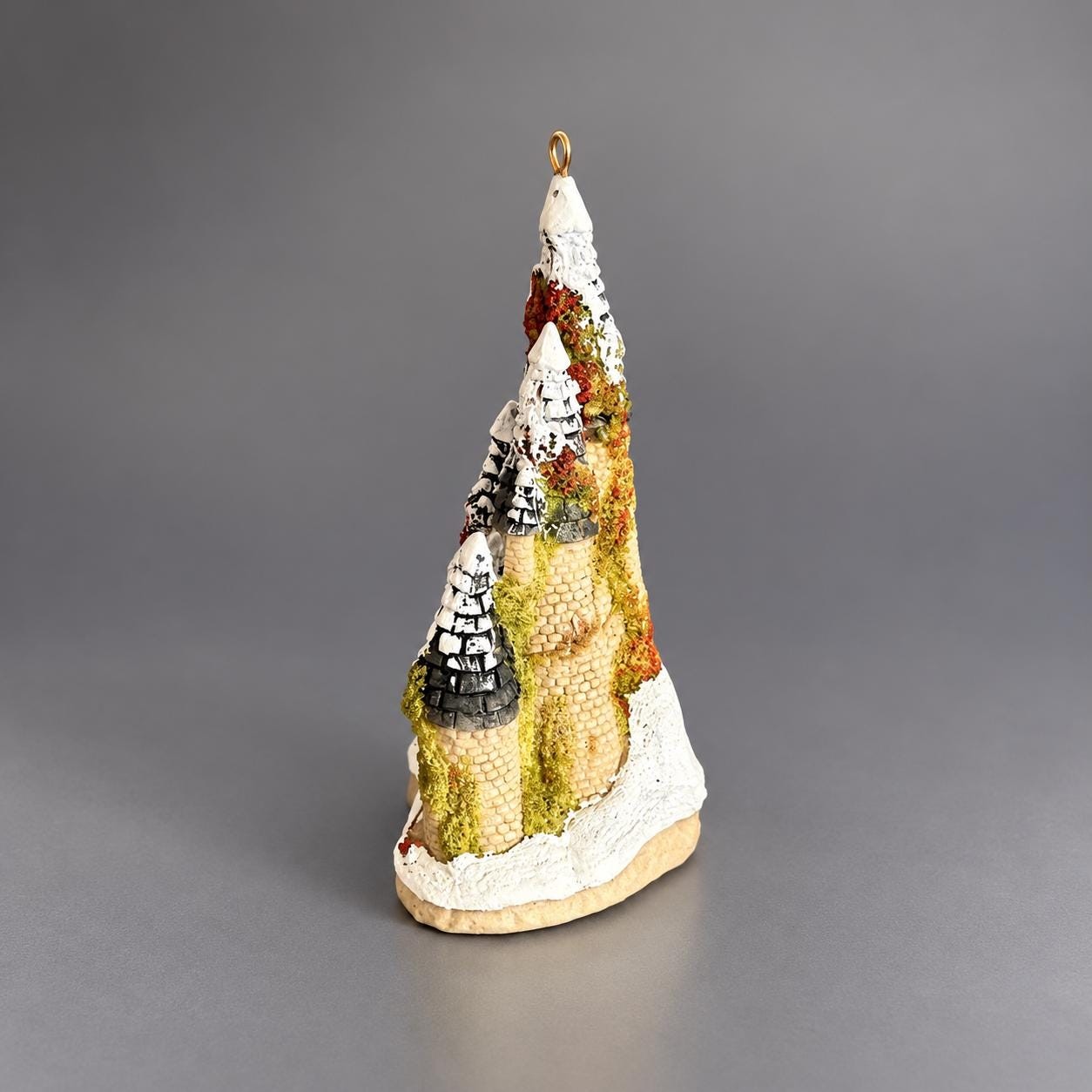 Vintage 1992 David Winter Cottages Fairytale Castle Christmas Ornament John Hine, view 4