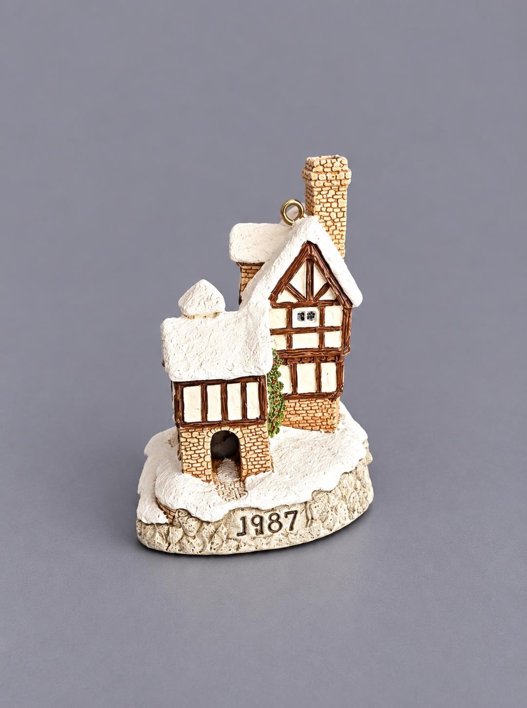 Vintage David Winter Ebenezer Scrooge’s Counting House Ornament | John Hine Studios Dickens Christmas Cottage, view 3