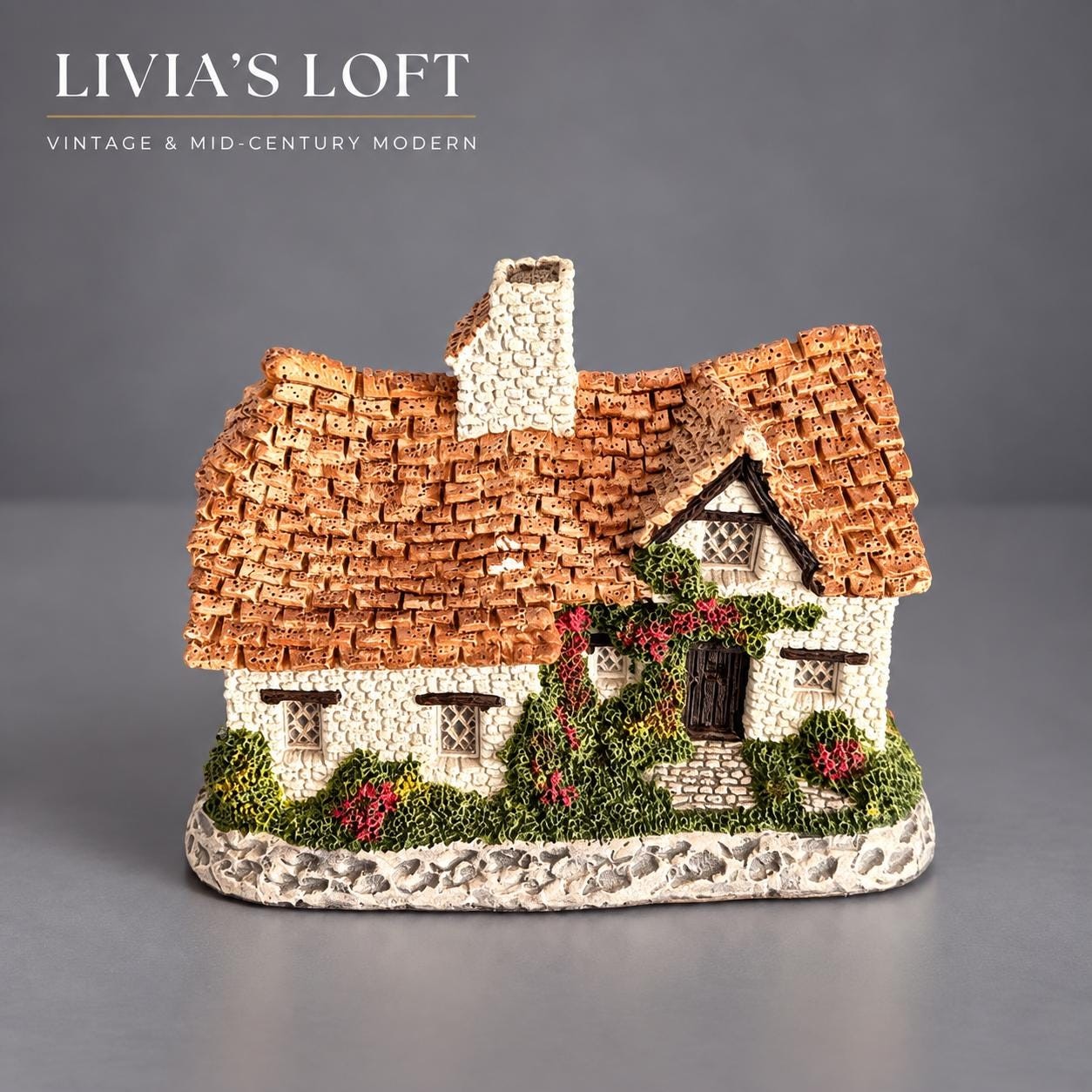Vintage 1982 David Winter Sussex Cottage | John Hine English Cottage | The Regions Retired Miniature, view 1