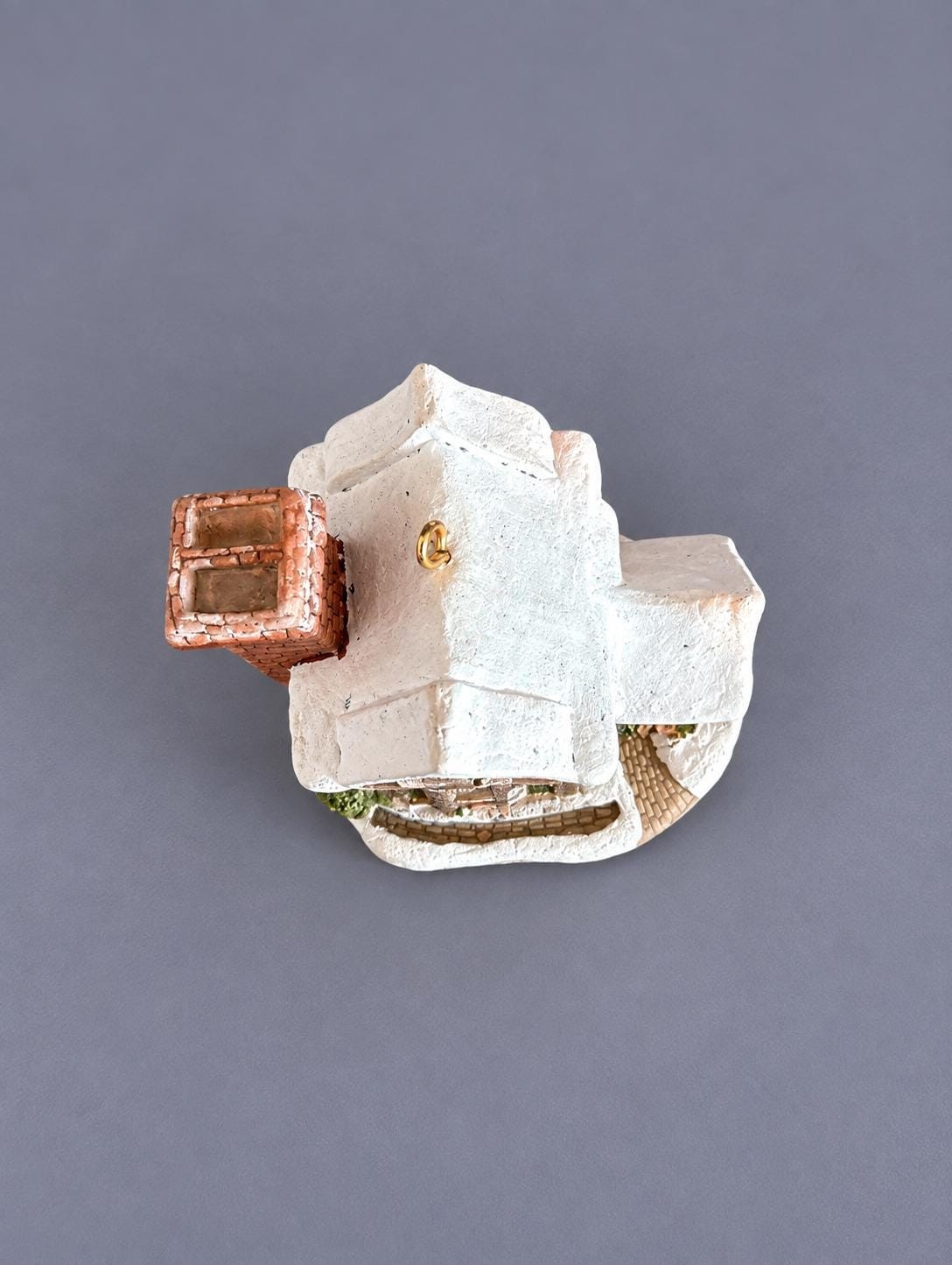 Vintage 1992 David Winter Suffolk House Christmas Ornament | John Hine Studios English Cottage Miniature, view 5