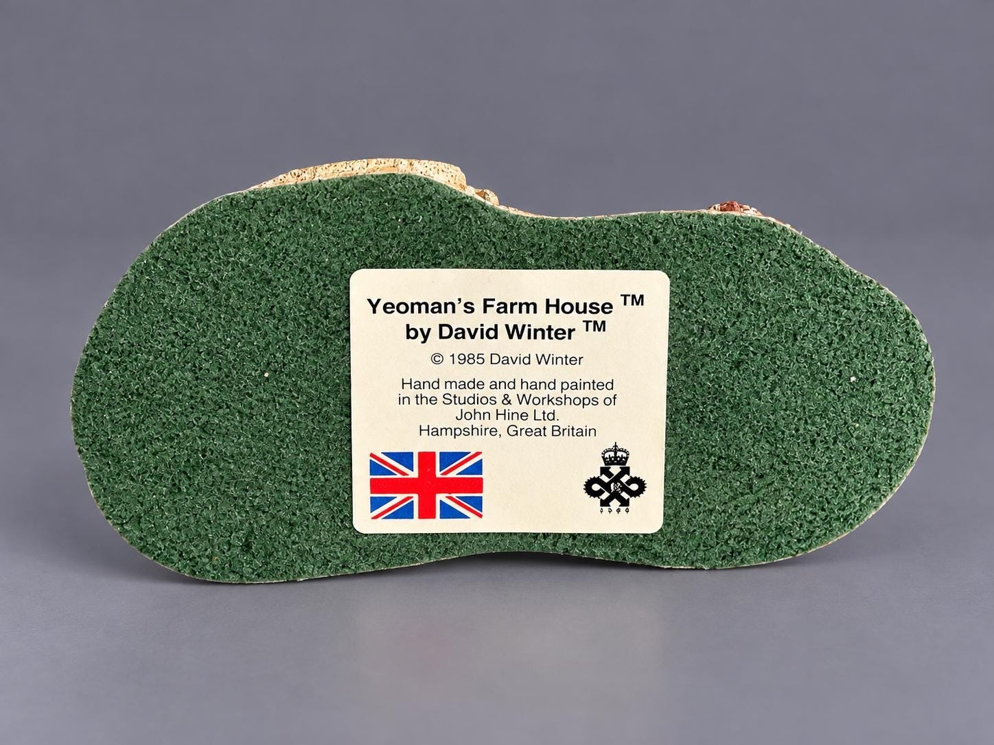 David Winter Yeoman’s Farm House 1985 Cottage John Hine England Vintage Thatched Miniature, view 6