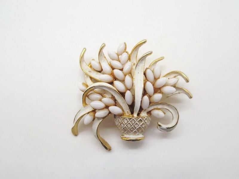 Vintage 1960's Arthur Pepper Milk Glass Floral Basket Brooch, Art Mode Jewelry.