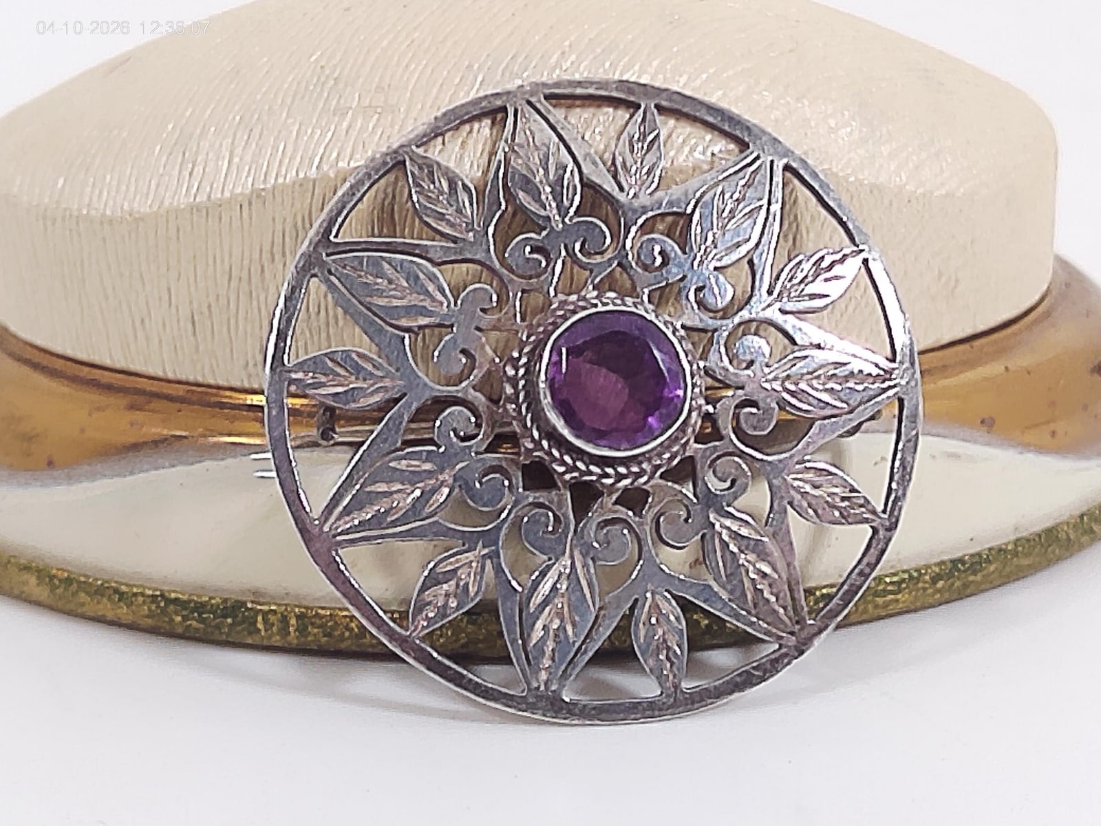 Vintage Art Deco Brooch, Sterling Silver and Purple Amethyst Stone.