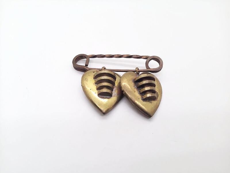 Vintage Brass Pin/Brooch Locket, Kilt Skirt Brooch.