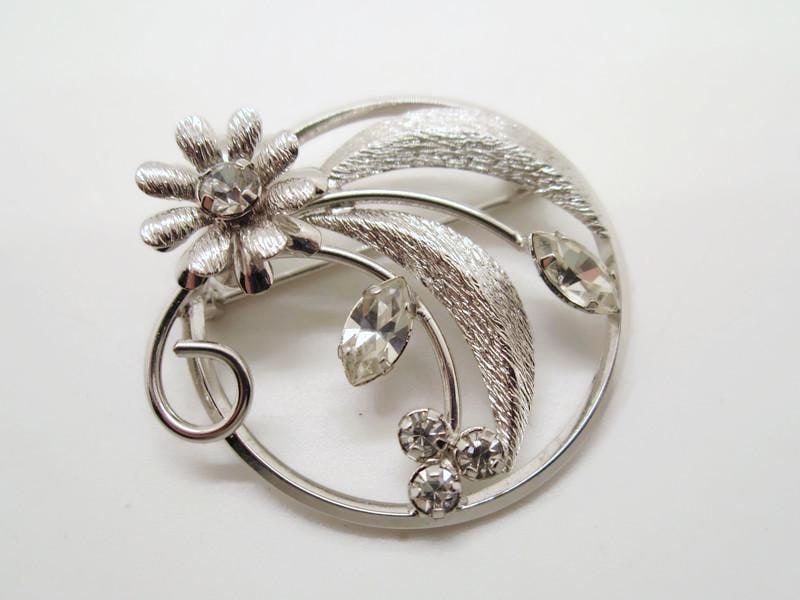 Vintage Star Art Sterling Silver Brooch, Floral Leaves with Transparent Crystals.