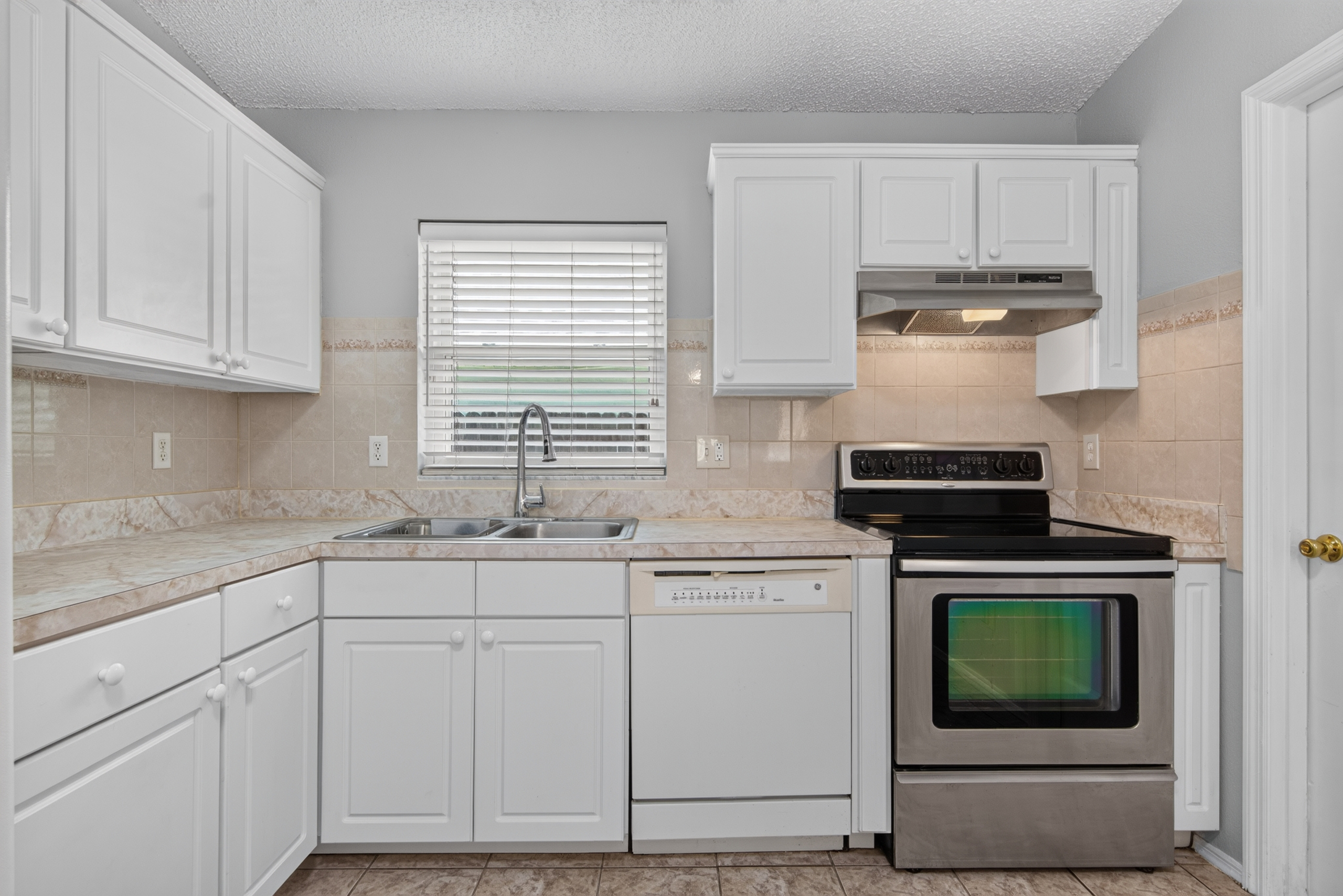 Current kitchen view at 1053 Sugarberry Trail