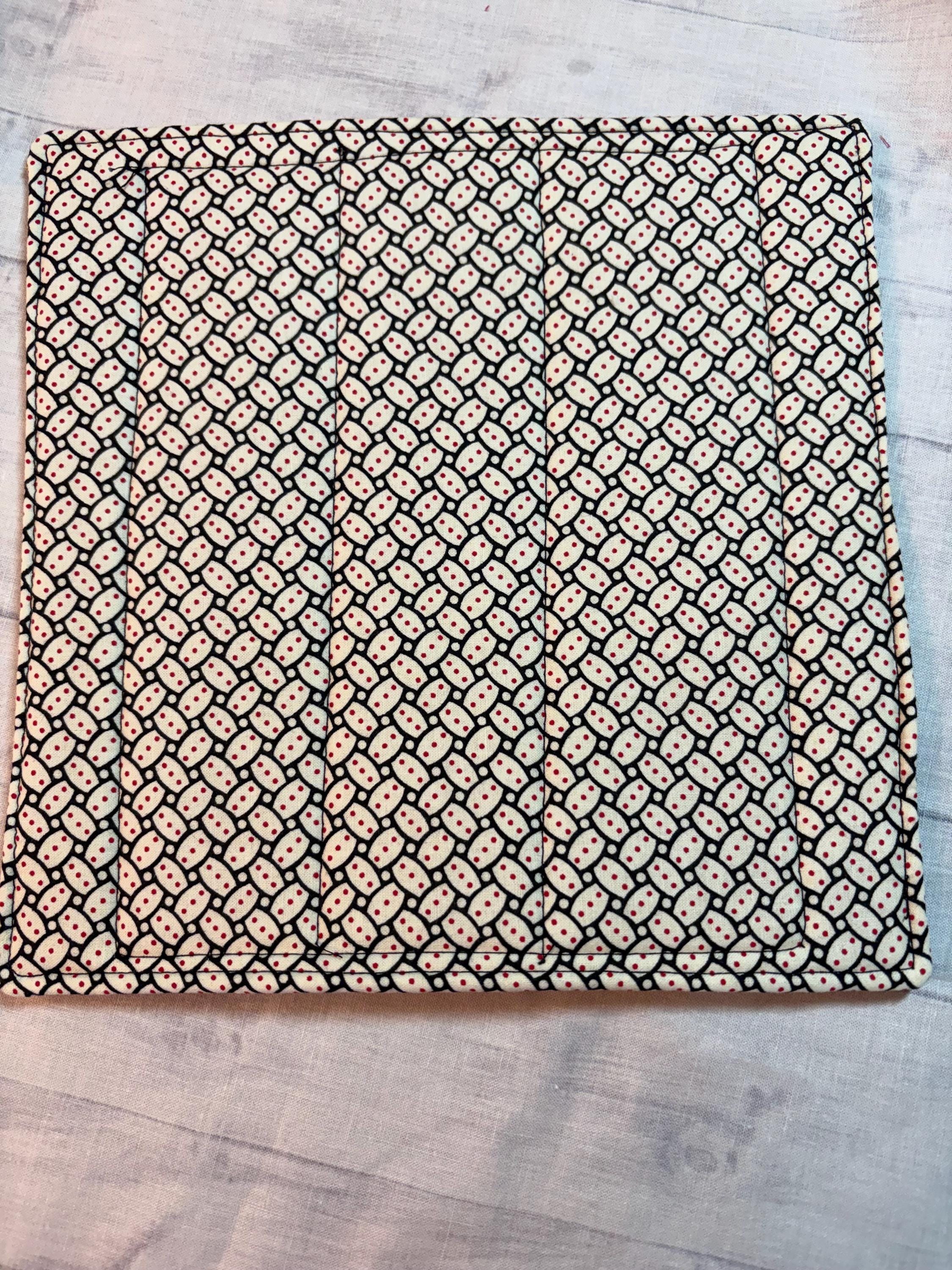Single Mary Engelbreit potholder, 9” homemade quilted view 2