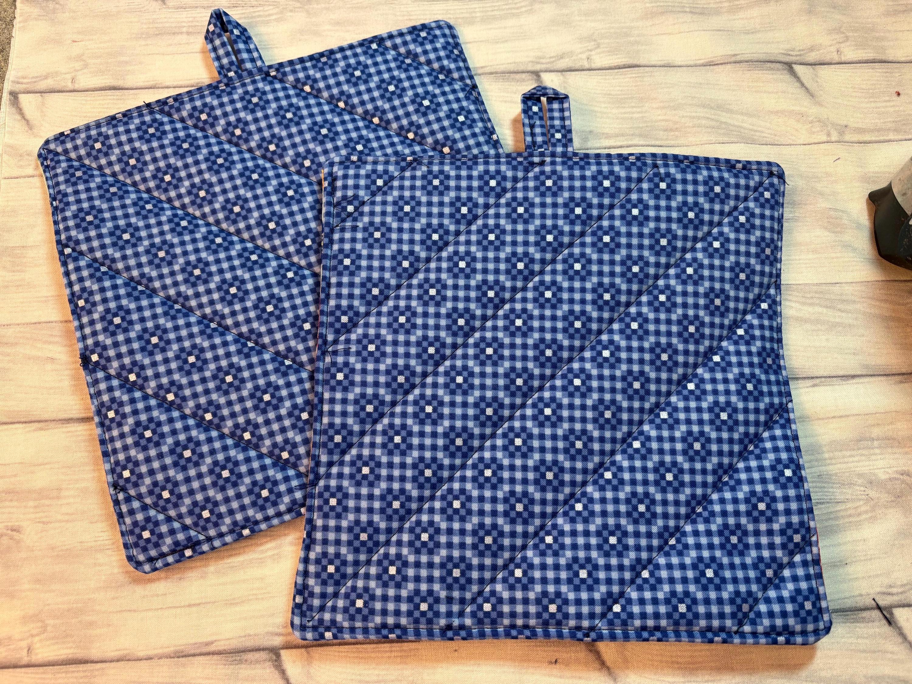 Pair of Retro Pyrex potholders, 8” homemade quilted view 2