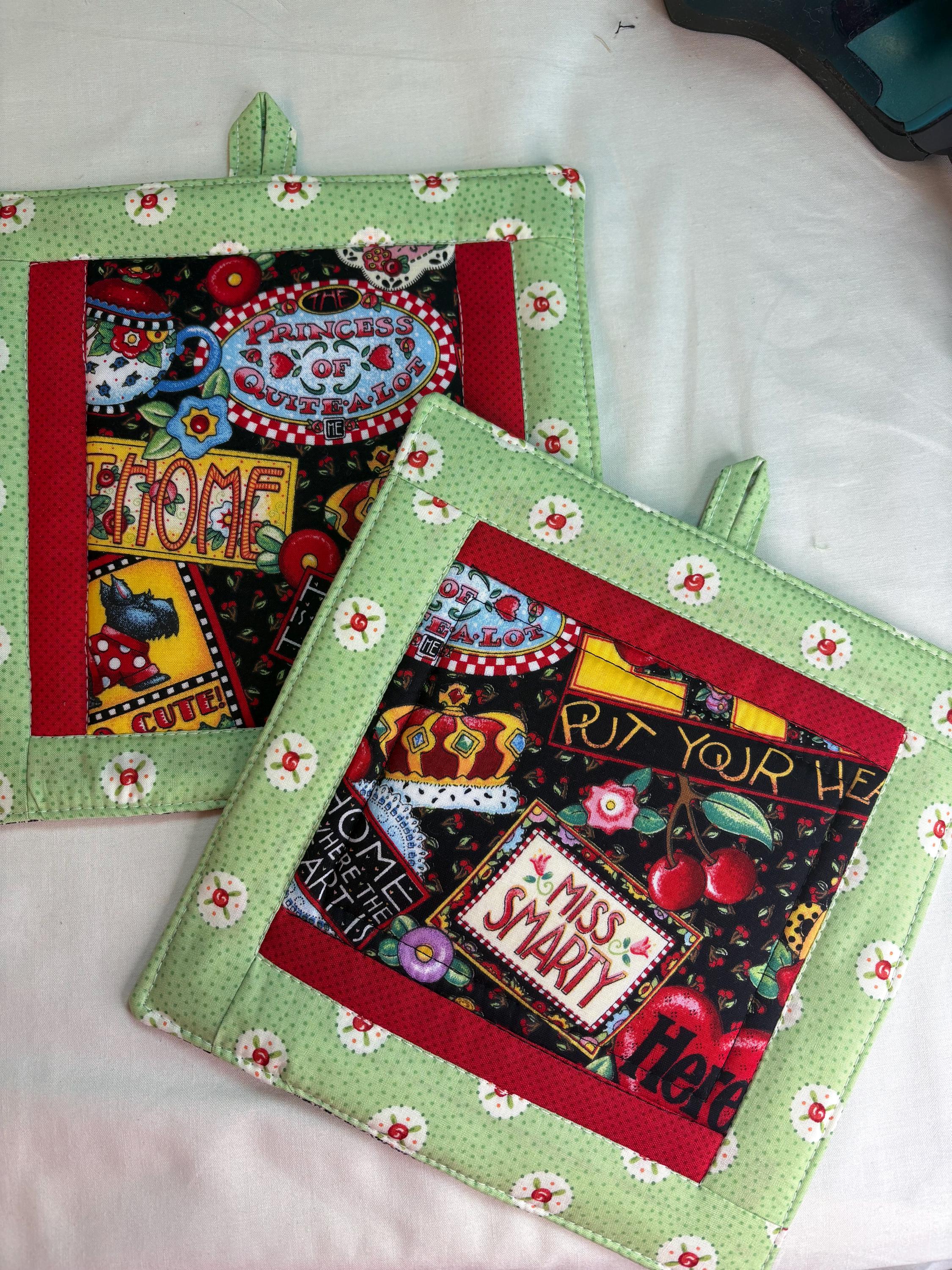 Single Mary Engelbreit potholder, 8” homemade quilted view 4