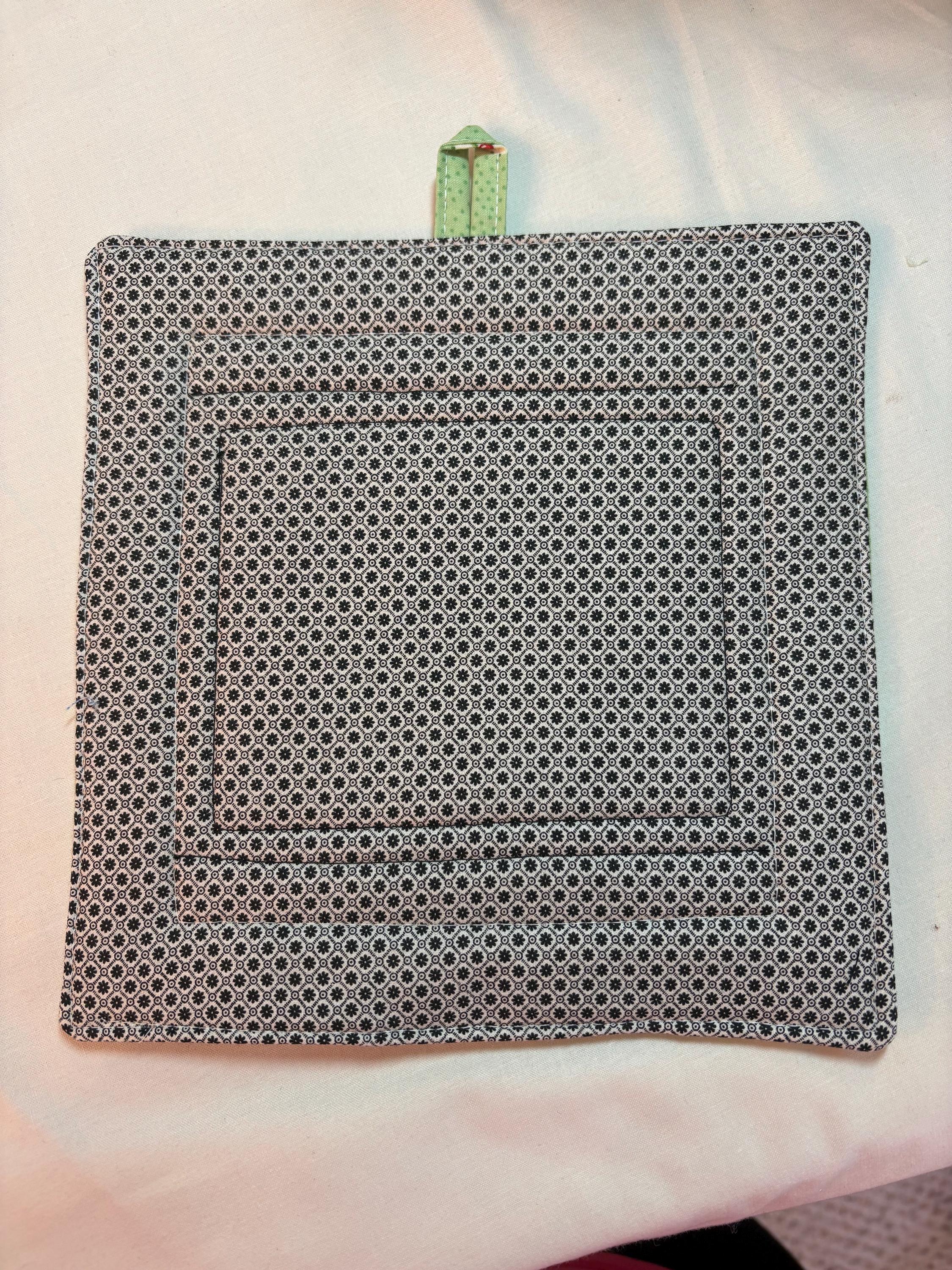 Single Mary Engelbreit potholder, 8” homemade quilted view 7