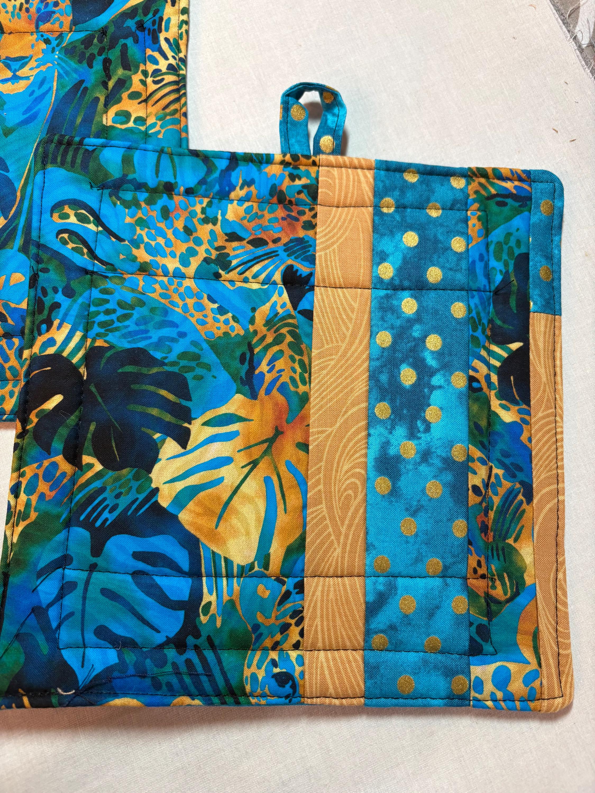 Pair of jungle potholders, 8.25” homemade quilted view 4