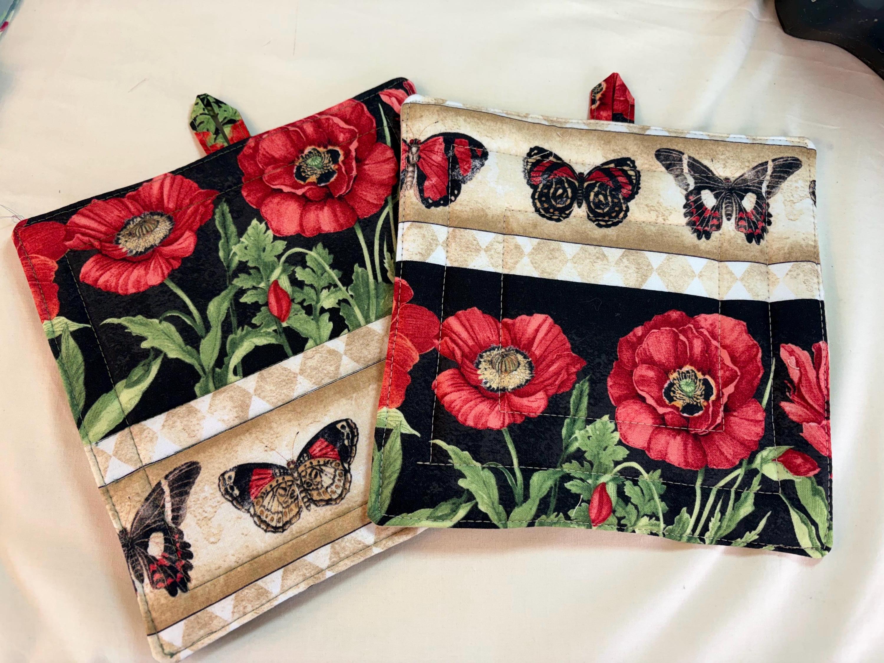 Single Poppy potholder 8” homemade quilted gift view 5