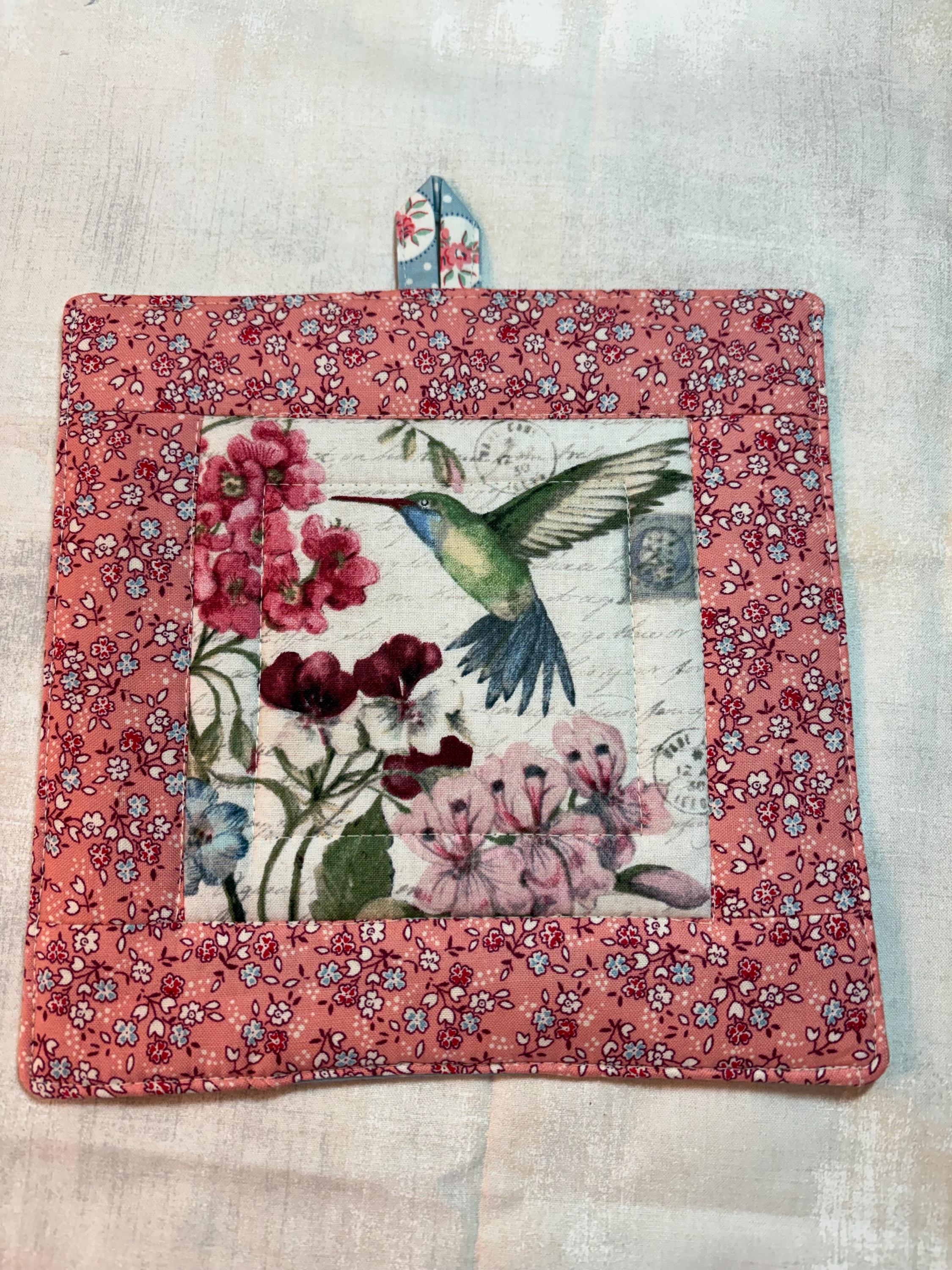 Single hummingbird potholder, 8” homemade quilted