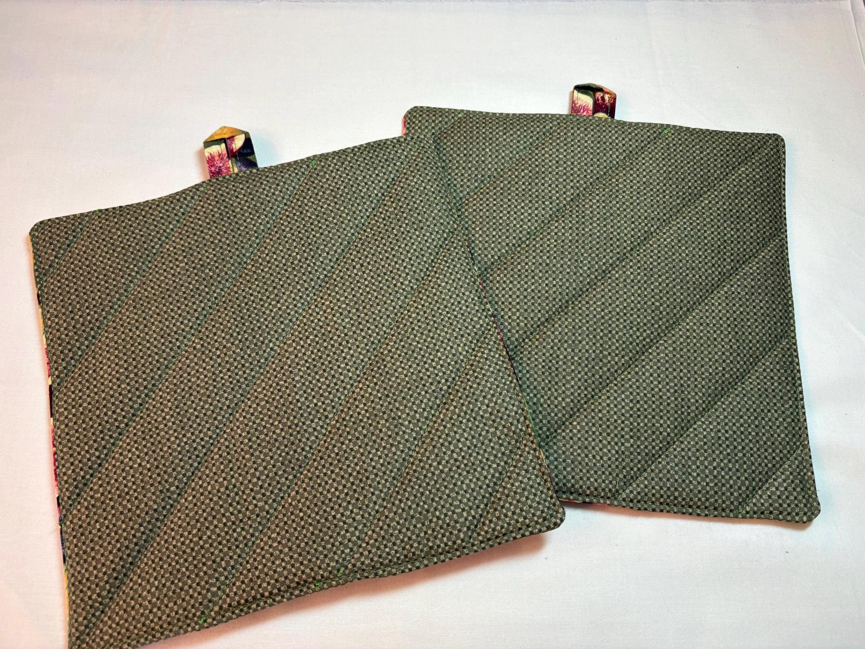 Pair Fig potholders 8.25” homemade quilted gift view 2
