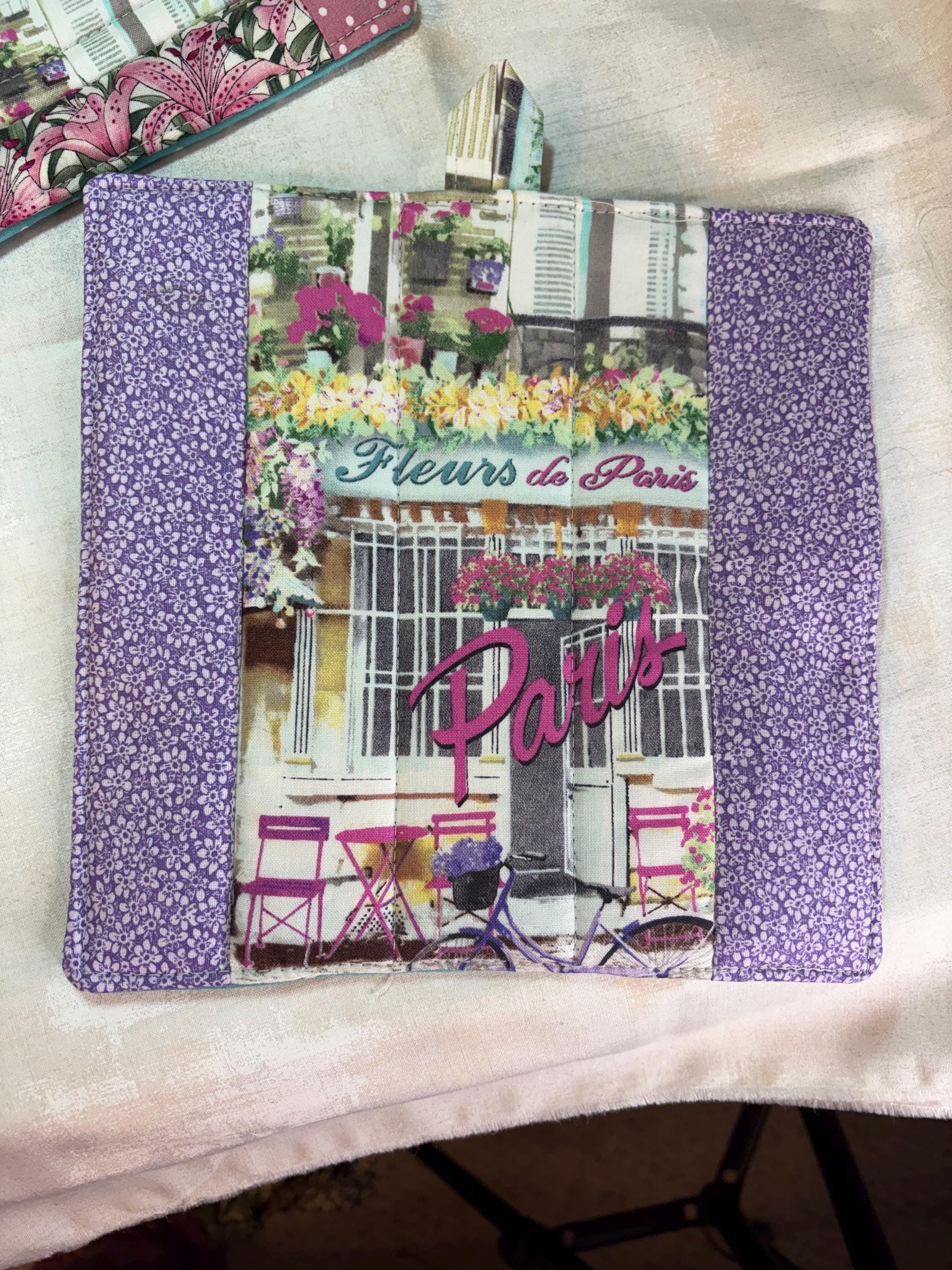 Pair Paris potholders 8.25” homemade quilted gift view 5