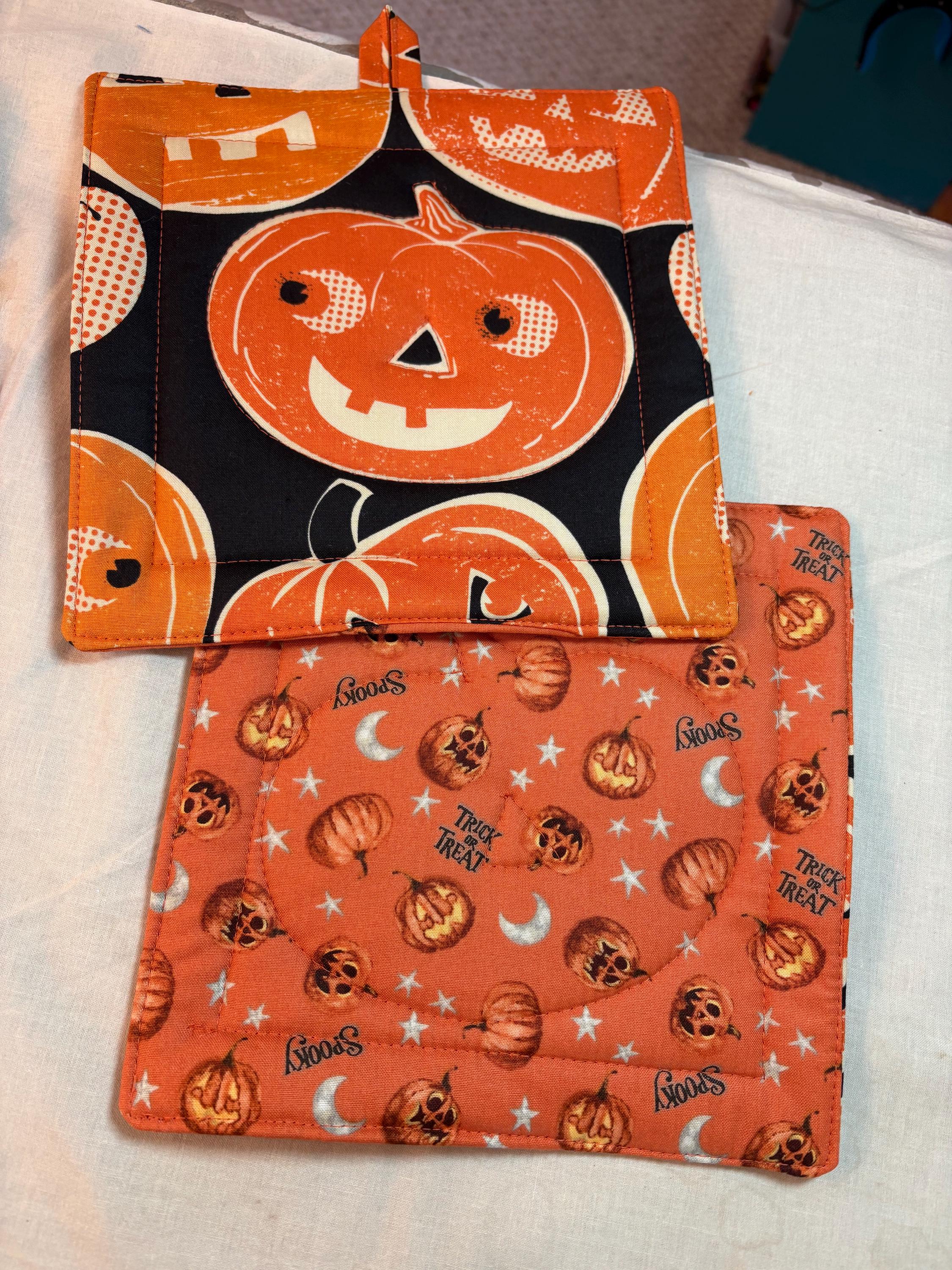 Kitchen chef foodie gift pair Halloween pumpkin potholder, 8.25” homemade quilted view 2
