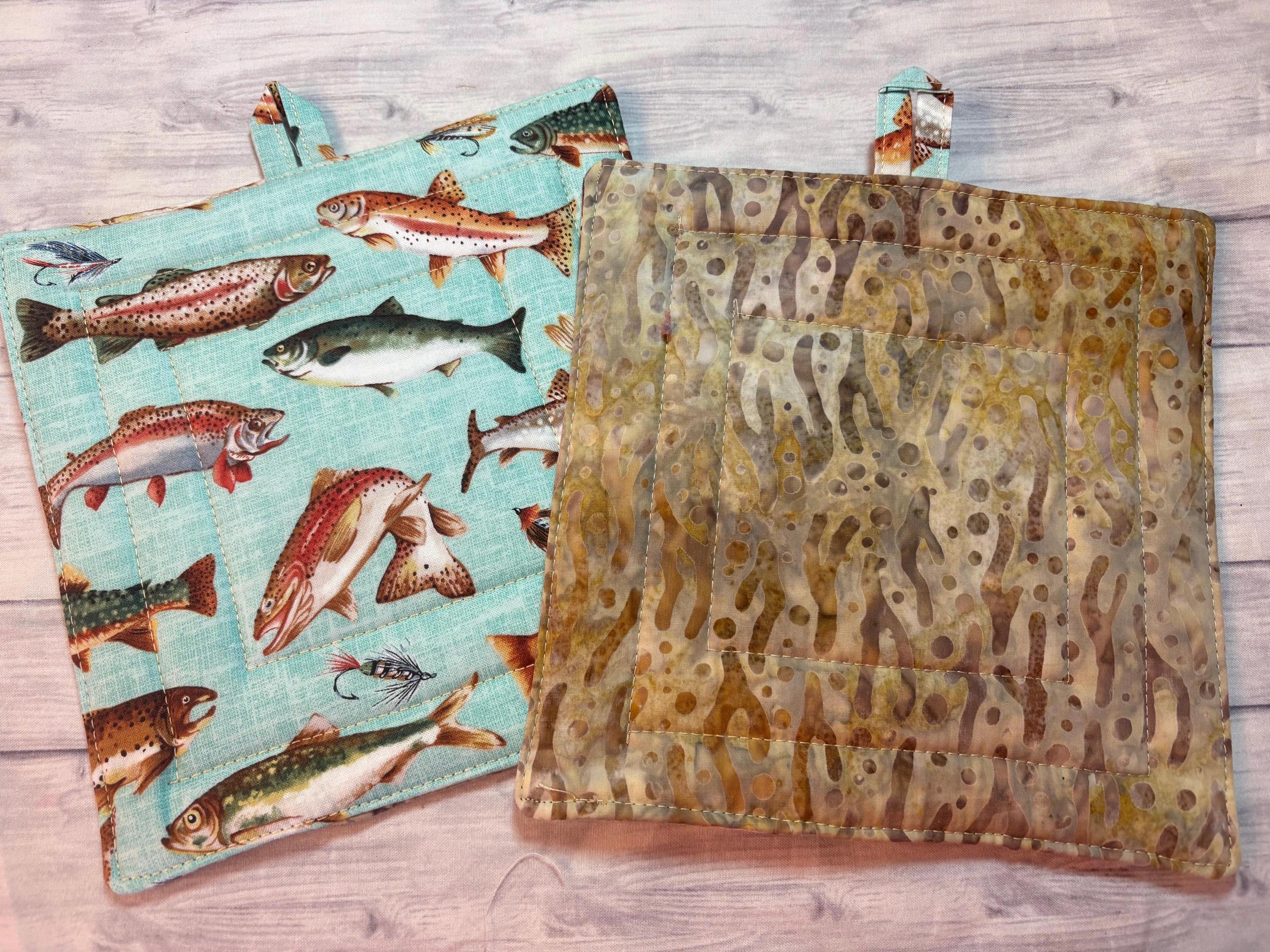 Pair fish potholder, 8” homemade quilted Father’s Day gift view 4