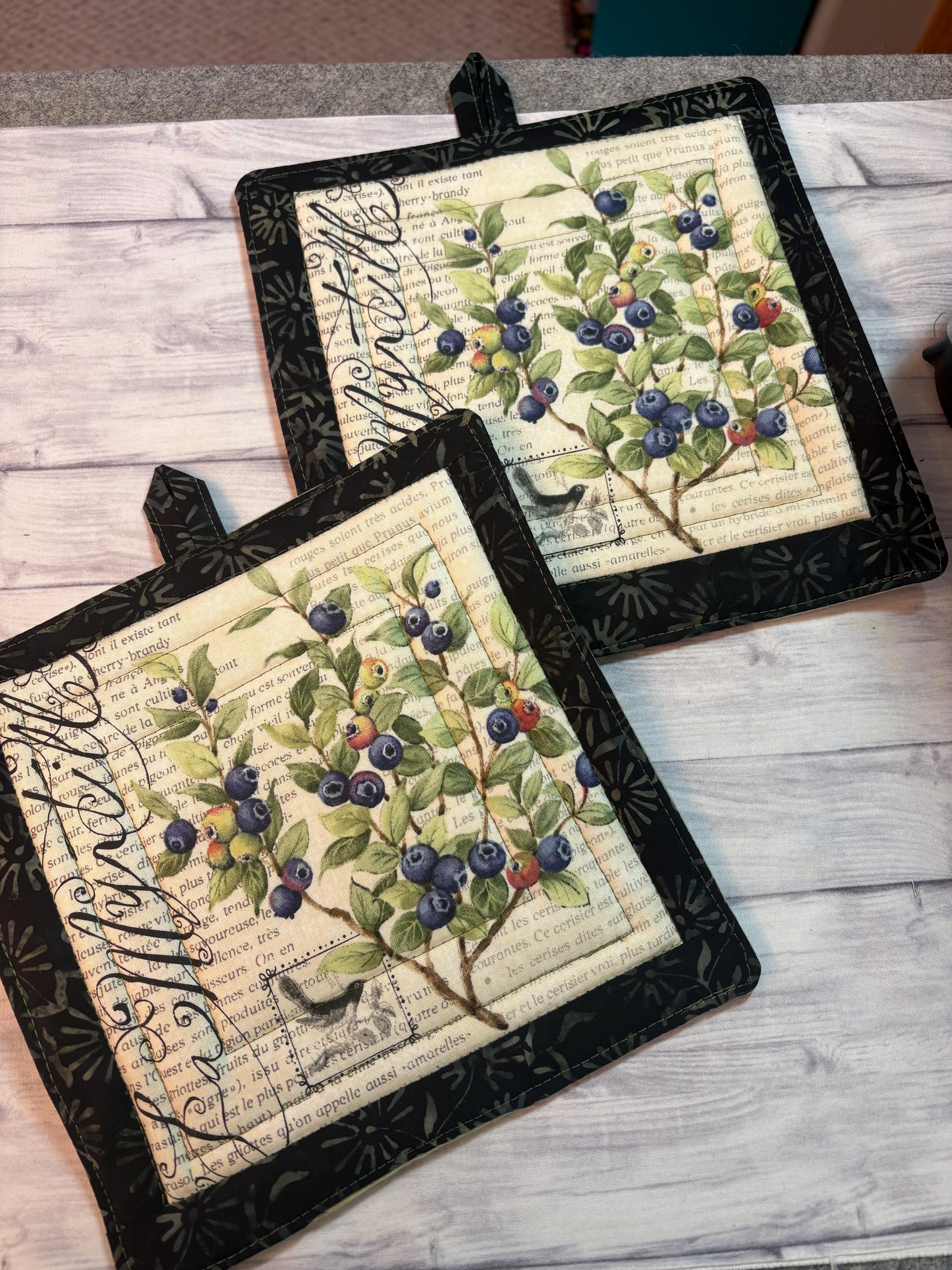 Single French Country fruit cherry Vintage style potholder, 8.25” homemade quilted view 9