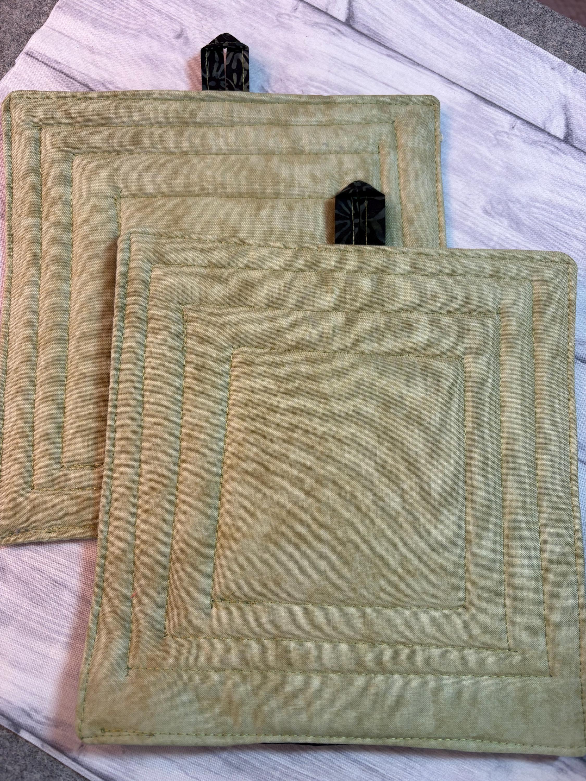 Single French Country fruit cherry Vintage style potholder, 8.25” homemade quilted view 10