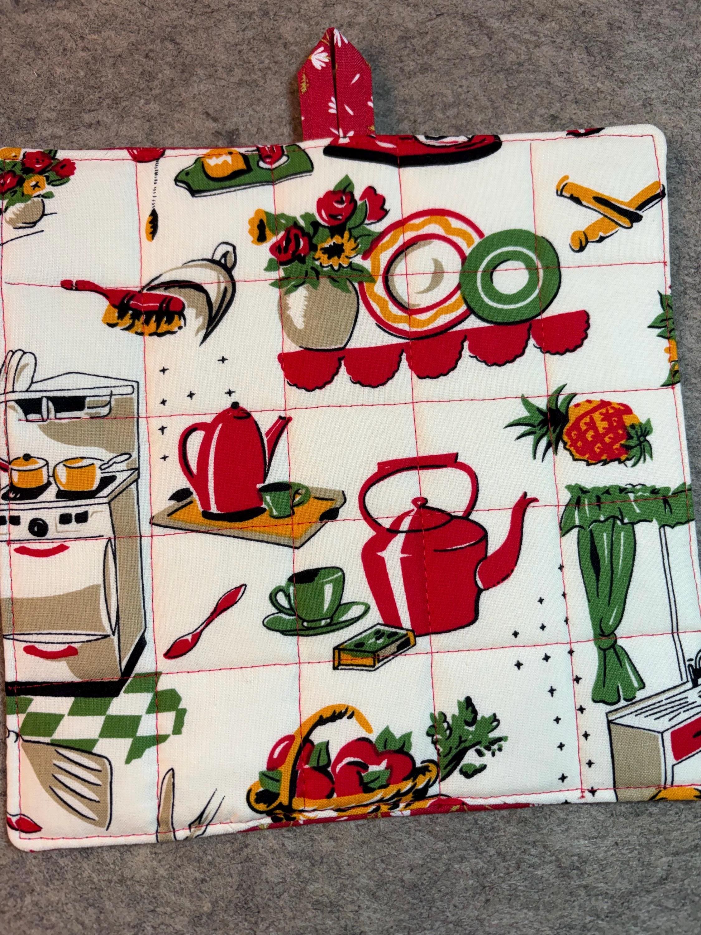 Pair of Retro 50’s kitchen potholders, 8” homemade quilted