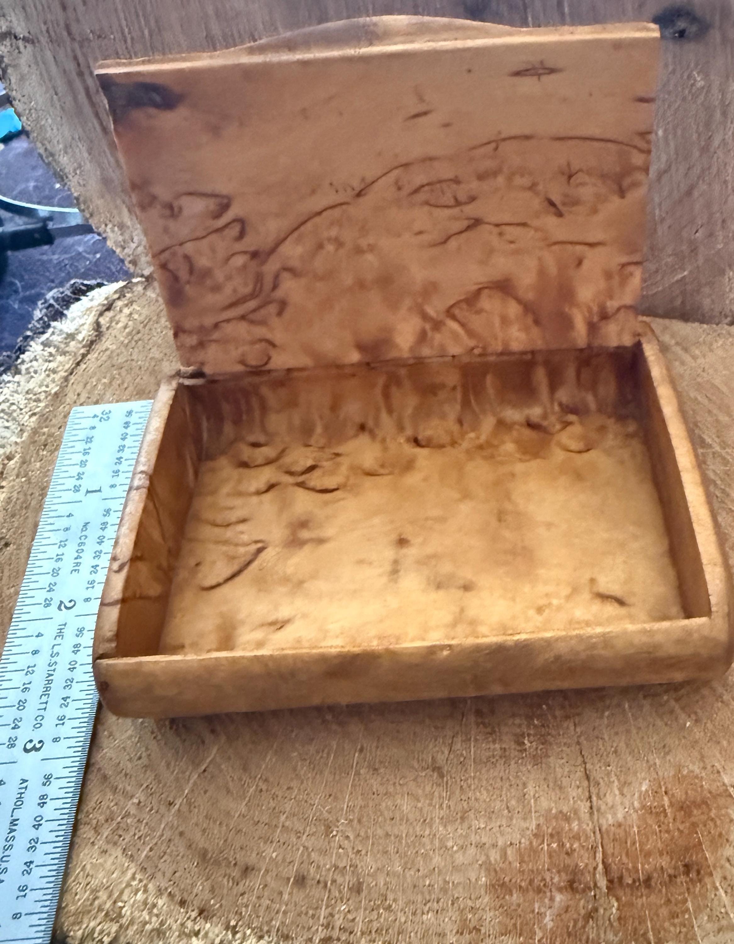 Hand Carved Burlwood Cigarette/Business Card Holder detail 6
