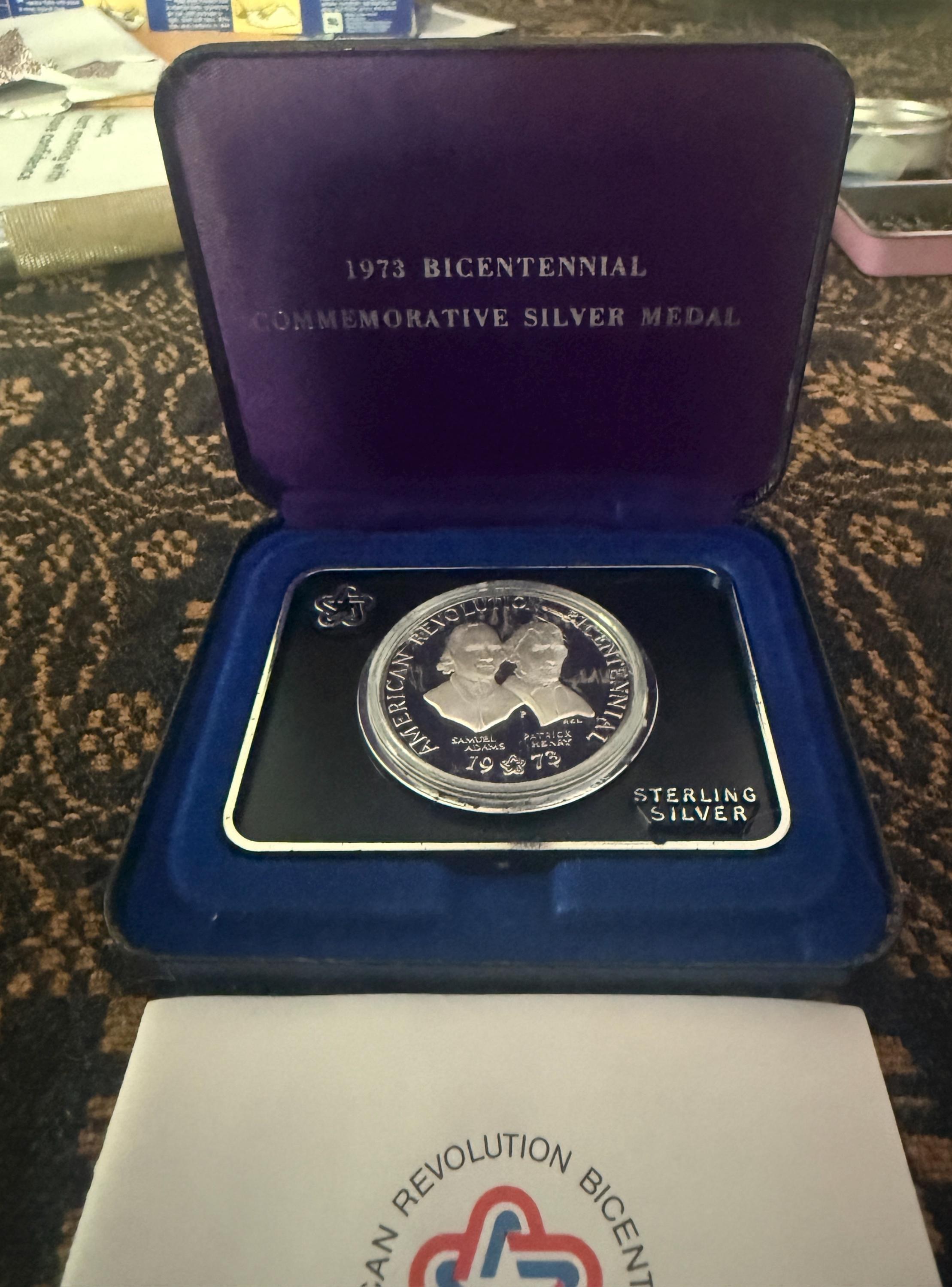 1973 Bicentenial commemorative sterling coin with COAOnd in original packaging Pristine coin worth grading2 day sale