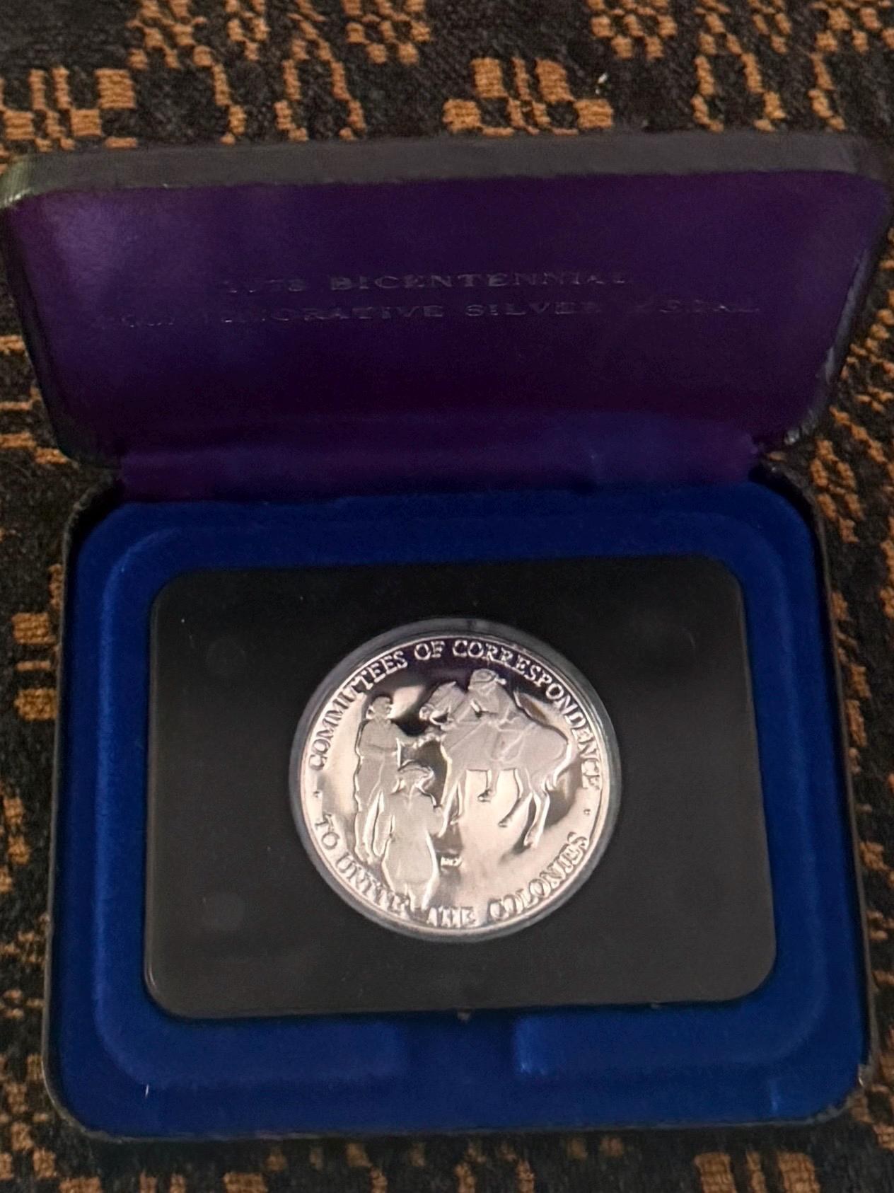 1973 Bicentenial commemorative sterling coin with COAOnd in original packaging Pristine coin worth grading2 day sale detail 2