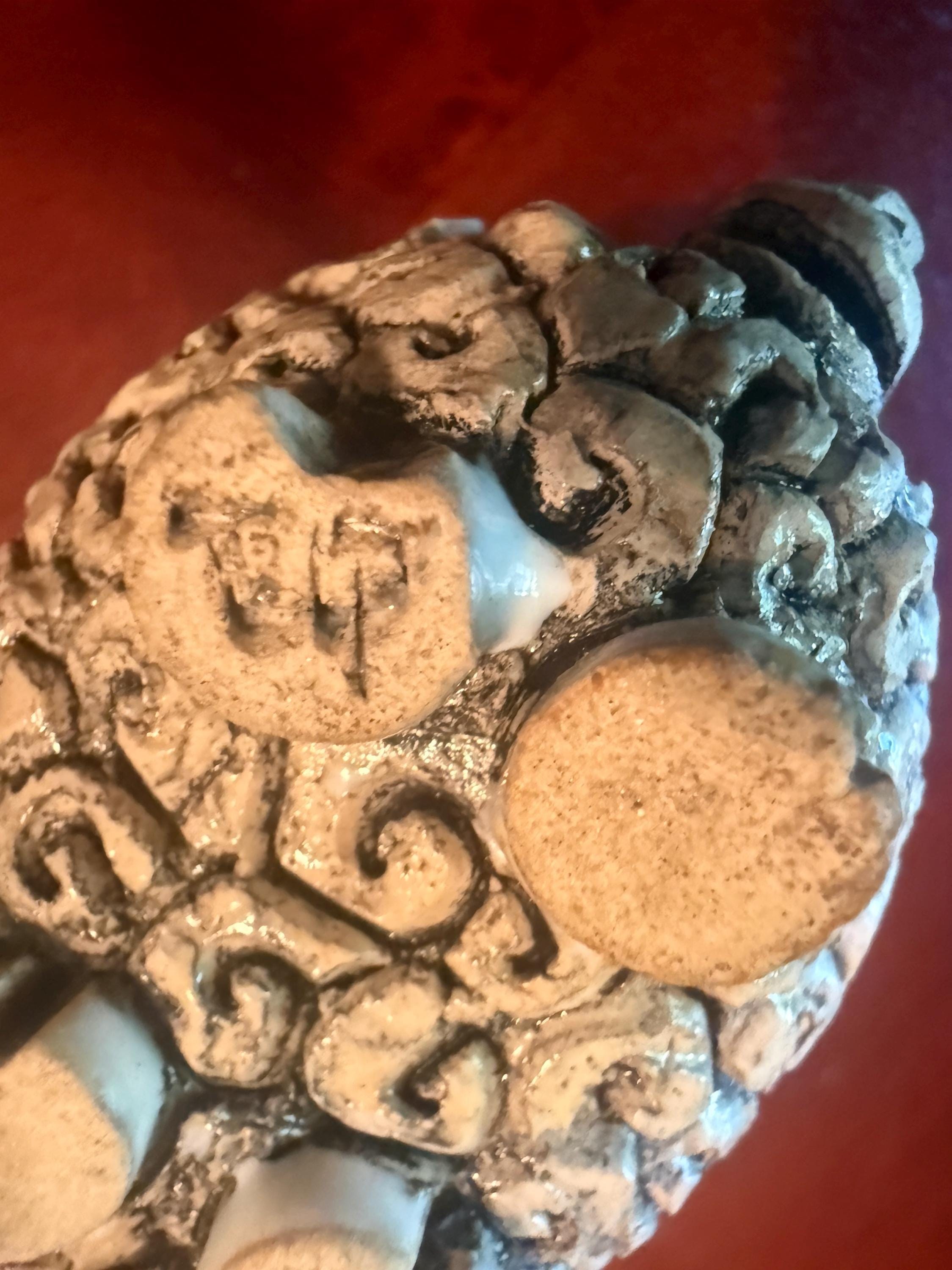 70s ceramic sheep figurine detail 4