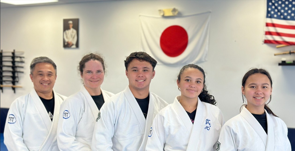 Striking Fundamentals students training at Bushin