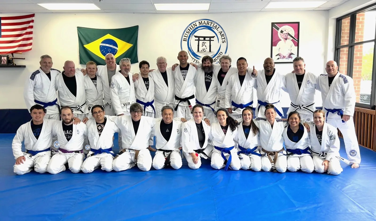 Bushin students together on the mat