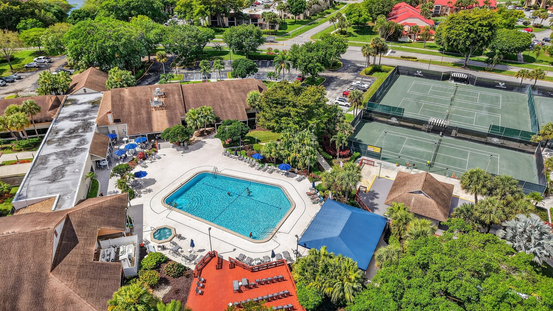Aerial view of the Banyan Springs clubhouse, pool, and recreation spaces in Boynton Beach