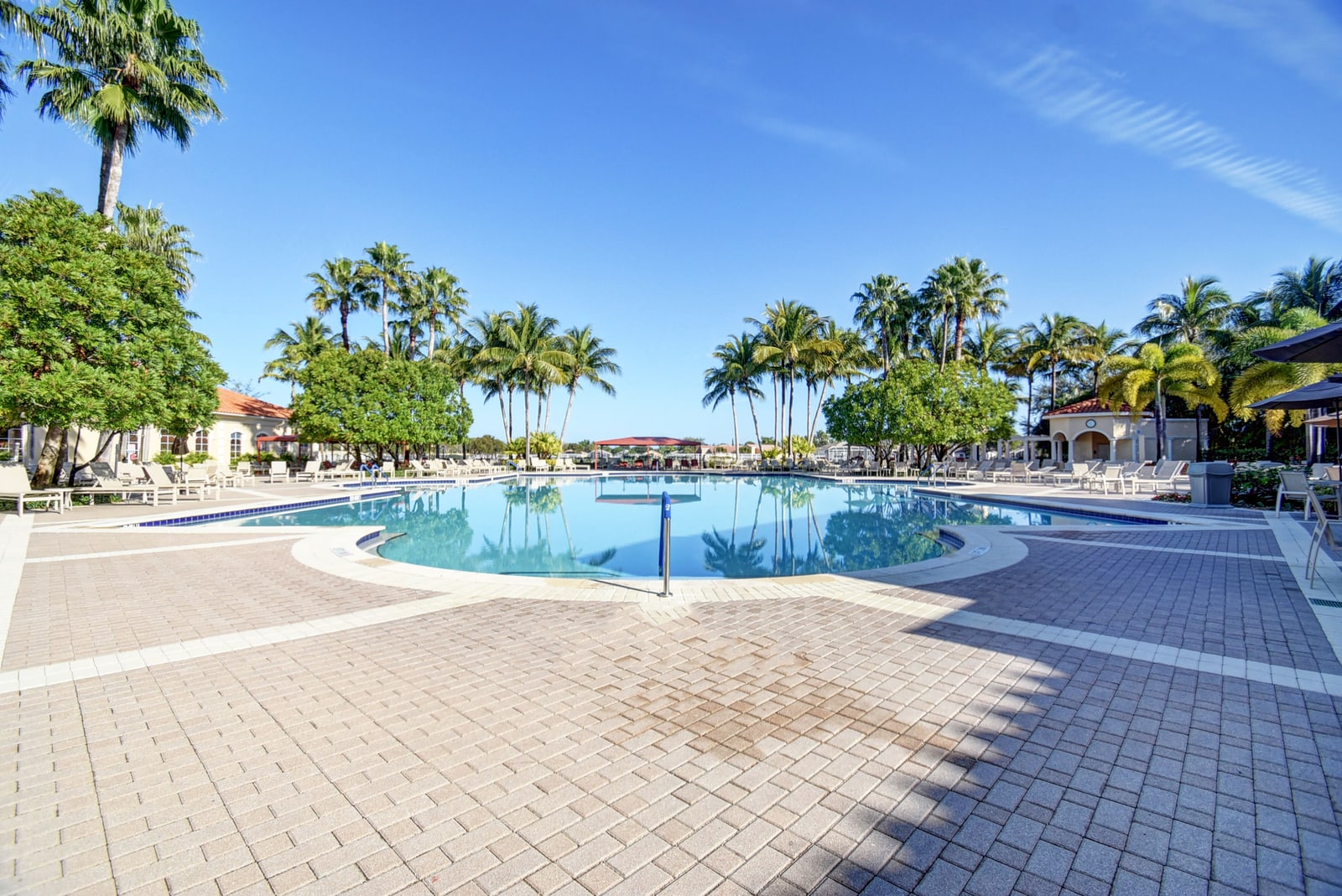 Swimming pool at Bellaggio in Lake Worth