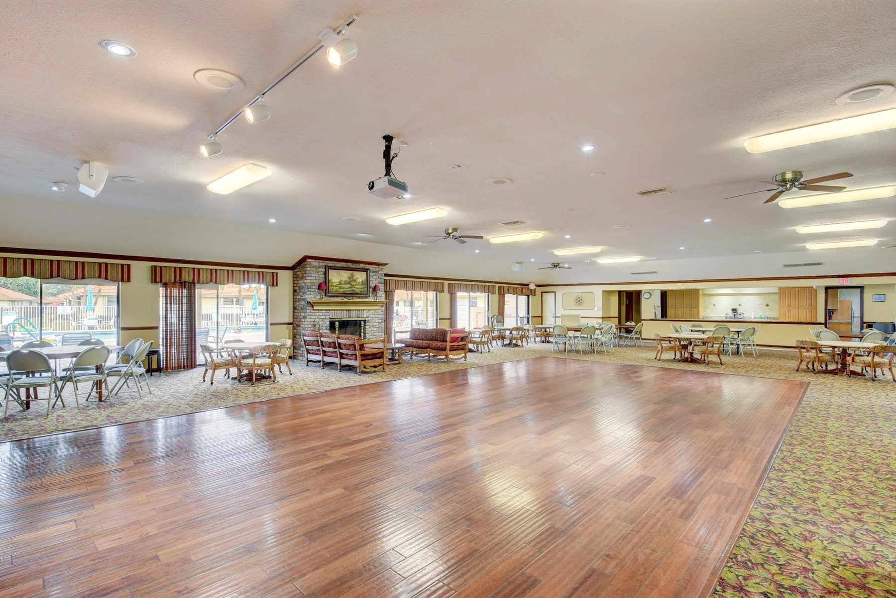 Social room at Bent Tree Villas West clubhouse
