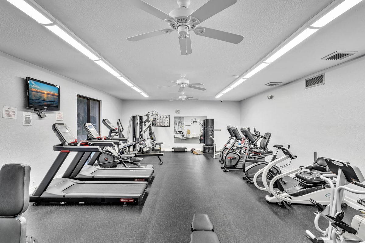 Bonaire Village fitness room