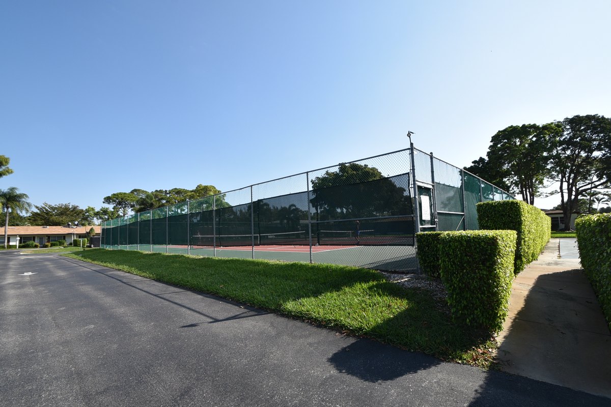 Bridgeview tennis courts