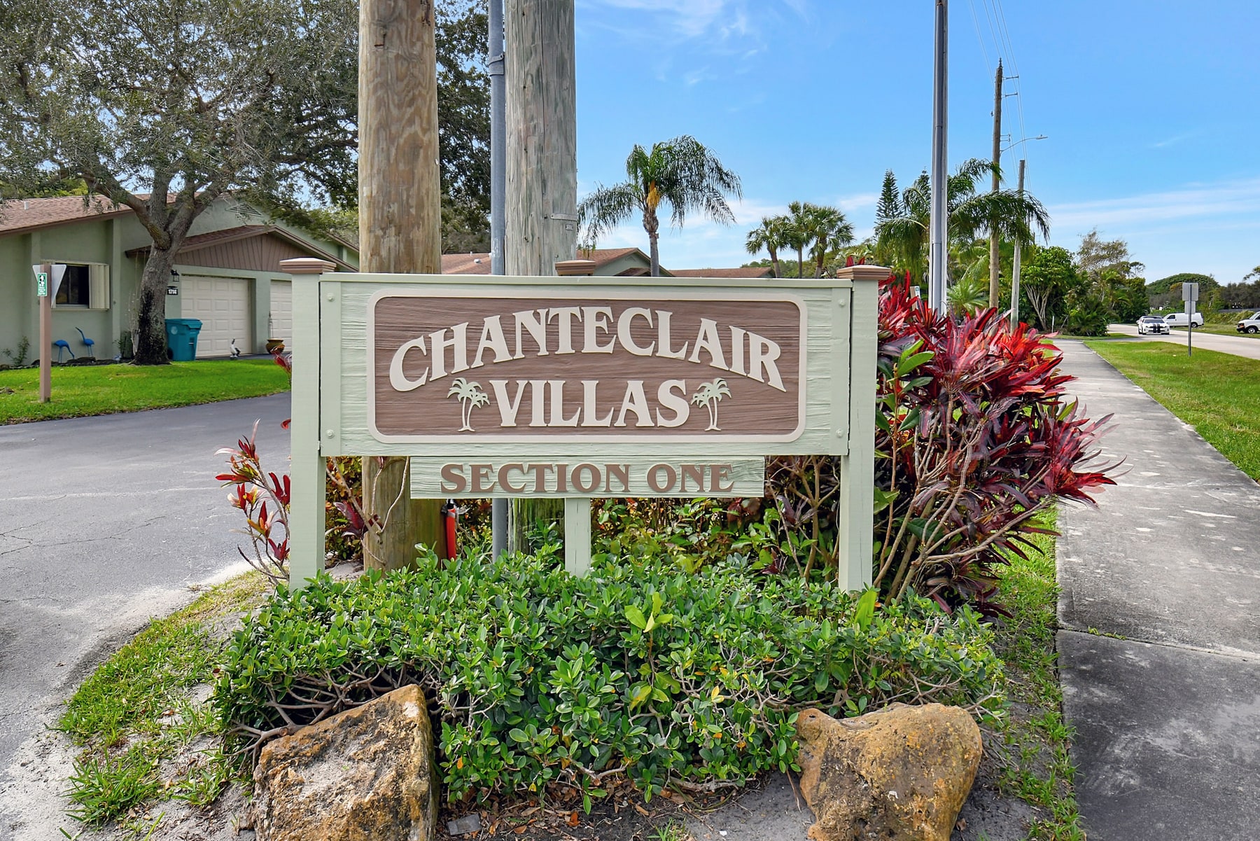 Chanteclair Villas Section One entrance sign