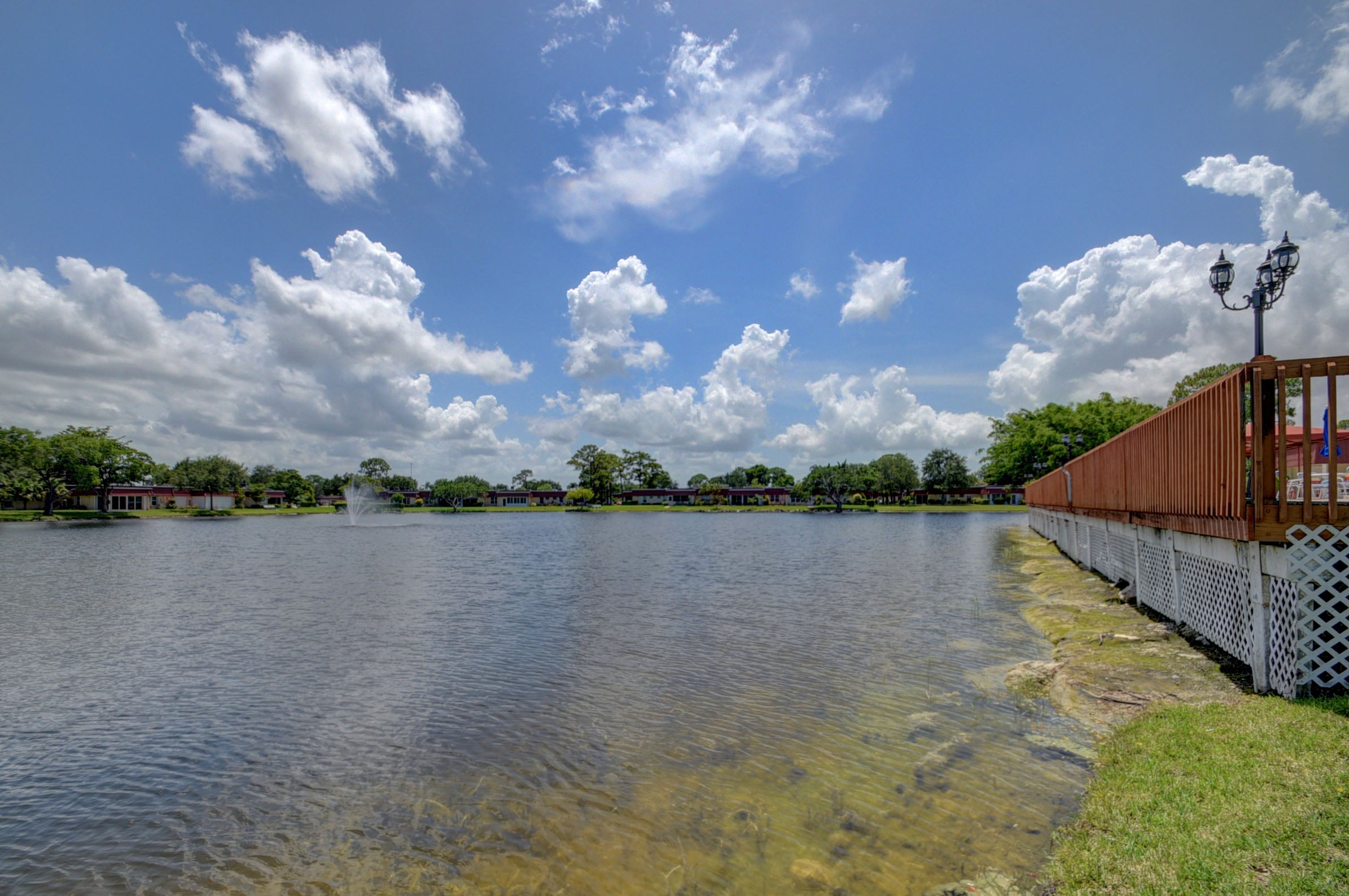 Lakefront view at Covered Bridge