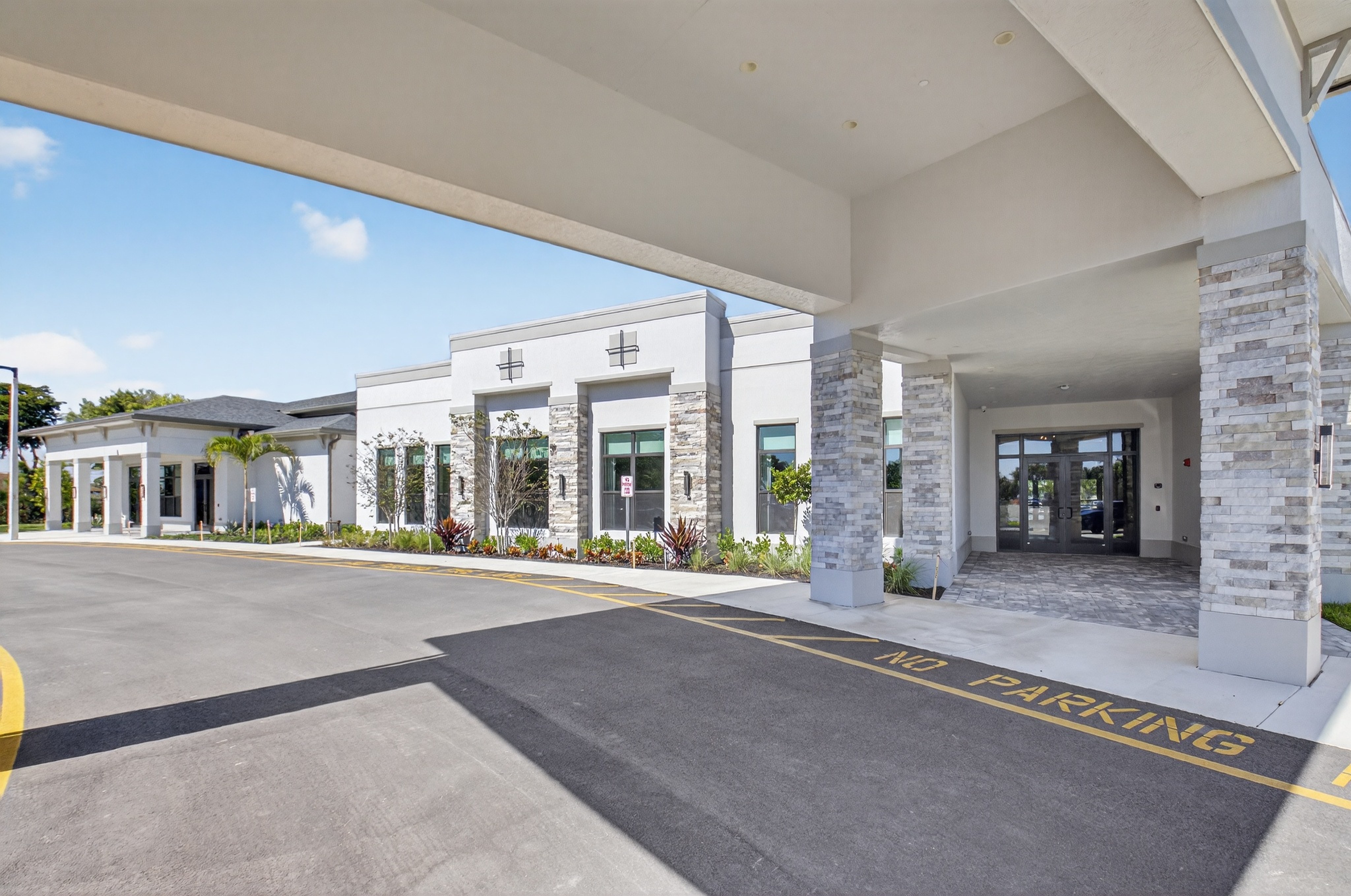Delray Trails clubhouse entrance